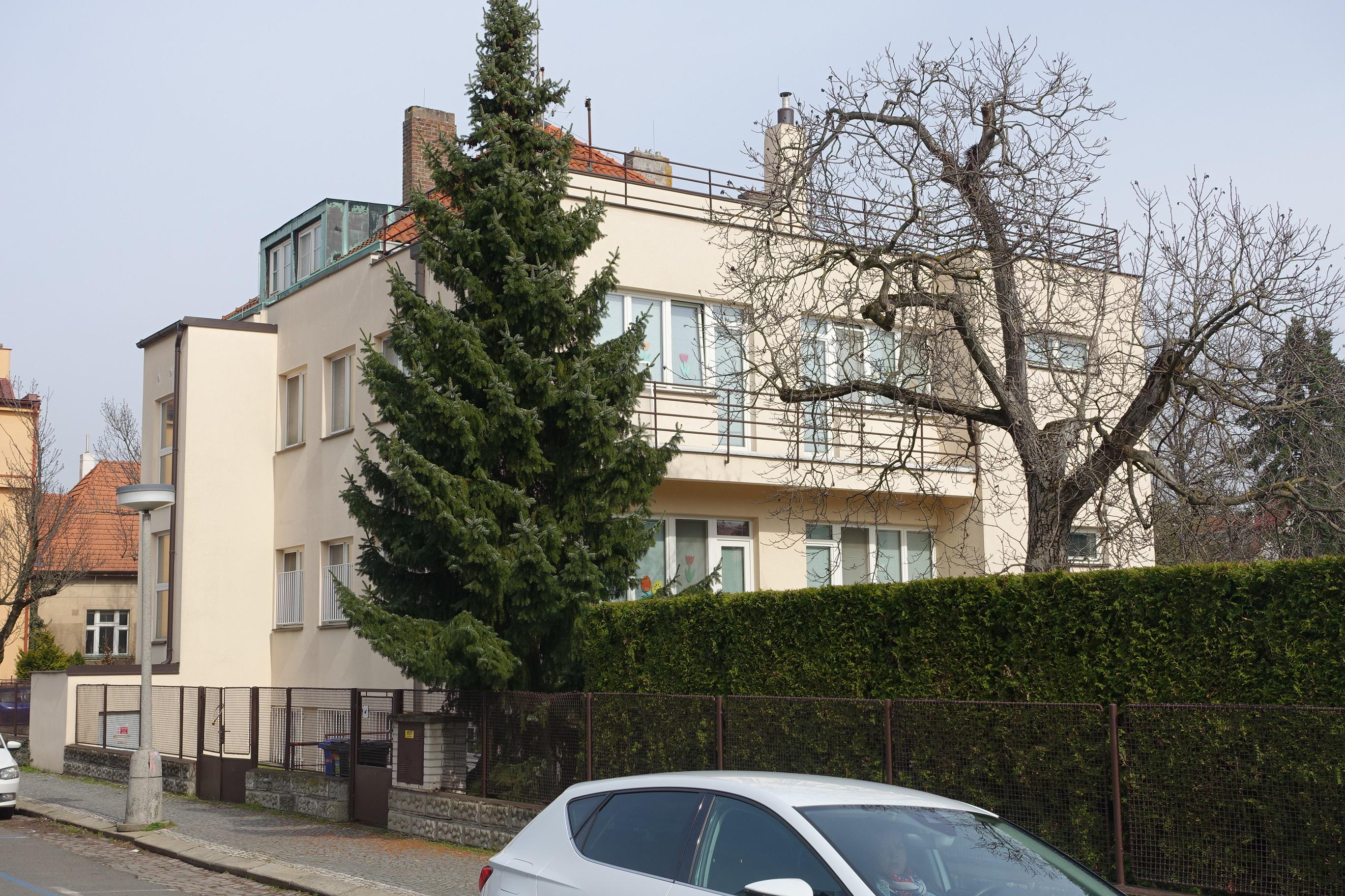 MŠ Poděbrady, Palachova foto 2