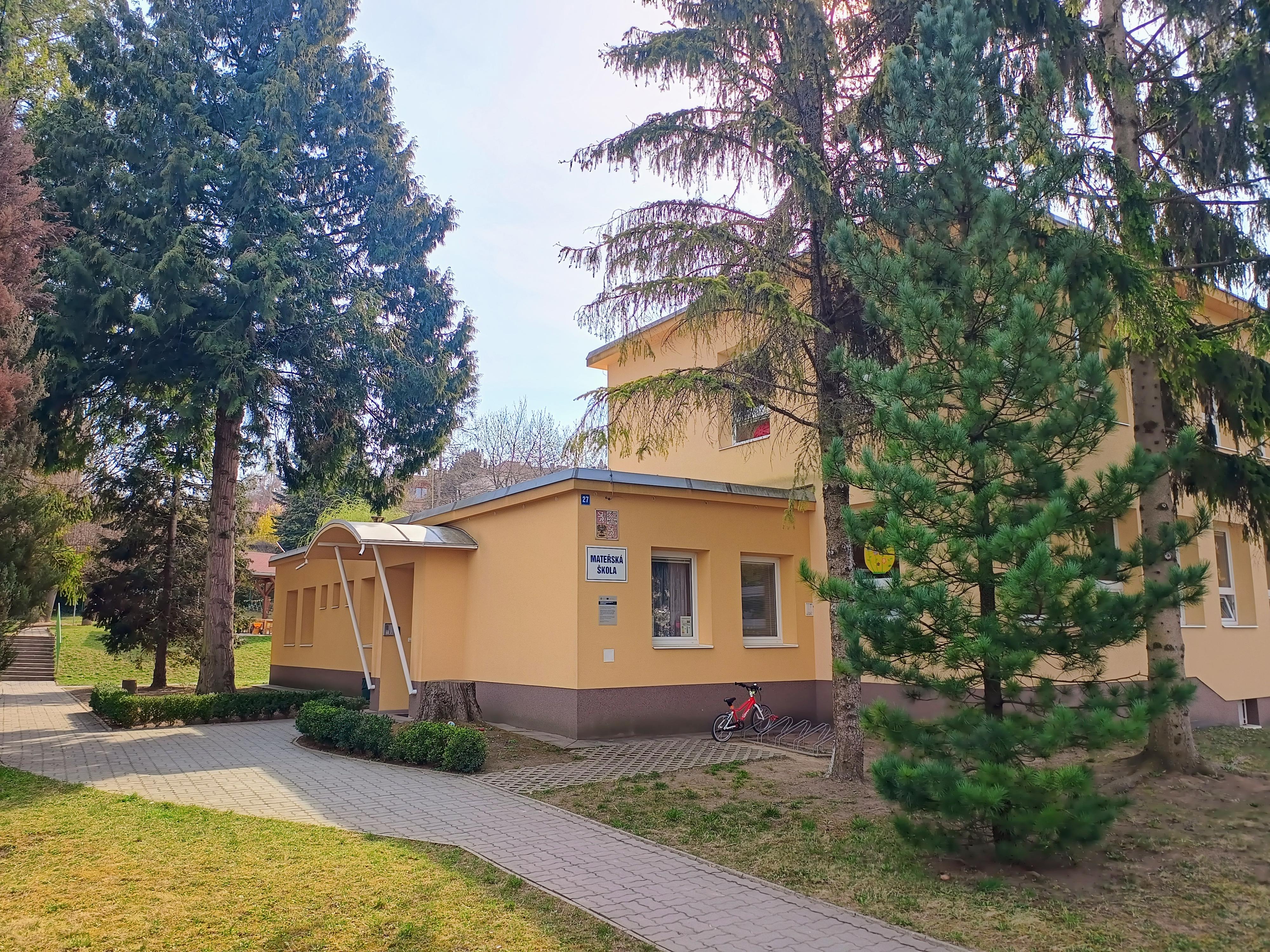 Mateřská škola Za Stadionem foto 3