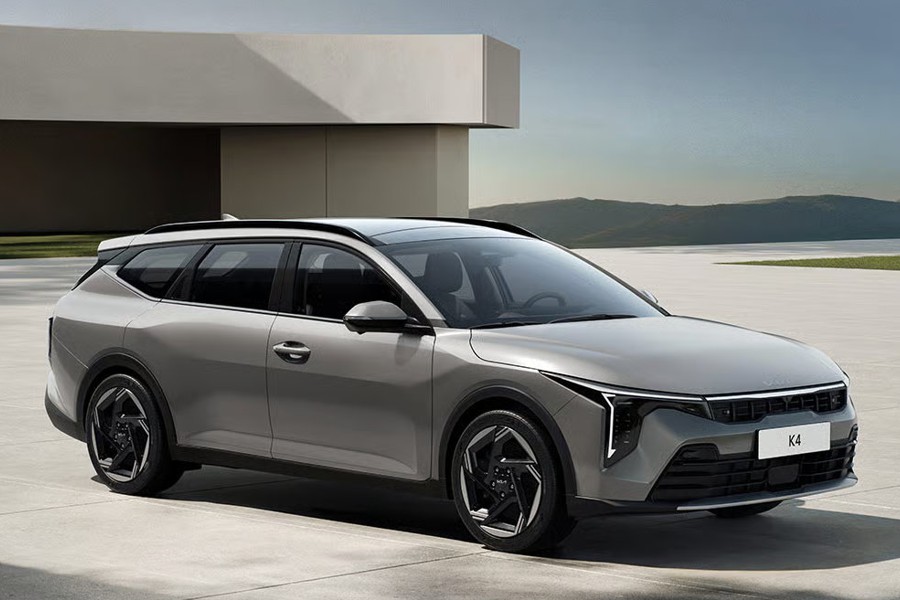 Poznejte Kia K4 a K4 Sportswagon.