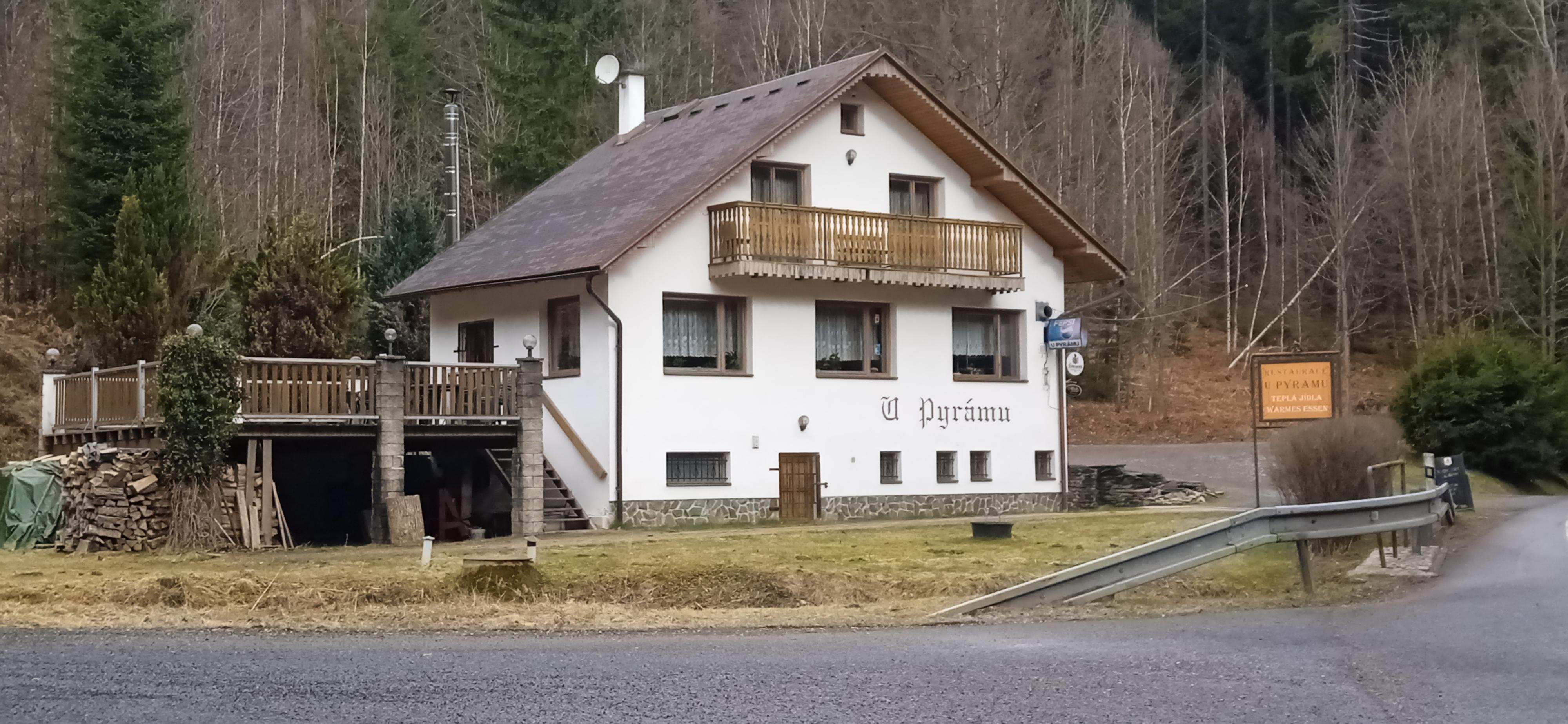Restaurace U Pyrámu foto 2