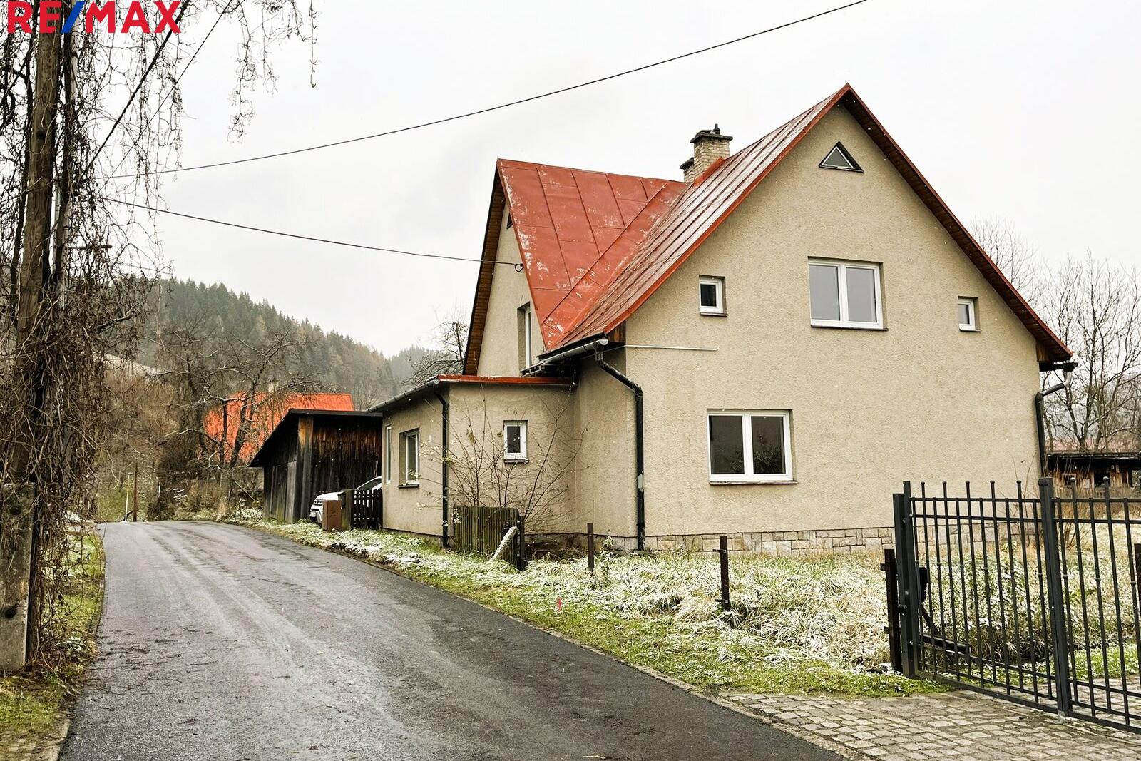 Prodej domku v Karolince