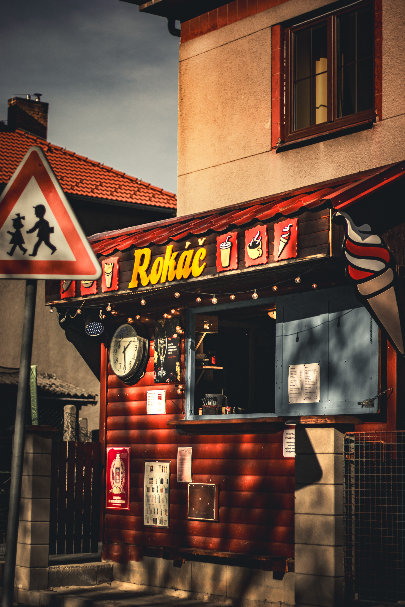 ROKÁČ - stánek s občerstvením foto 3