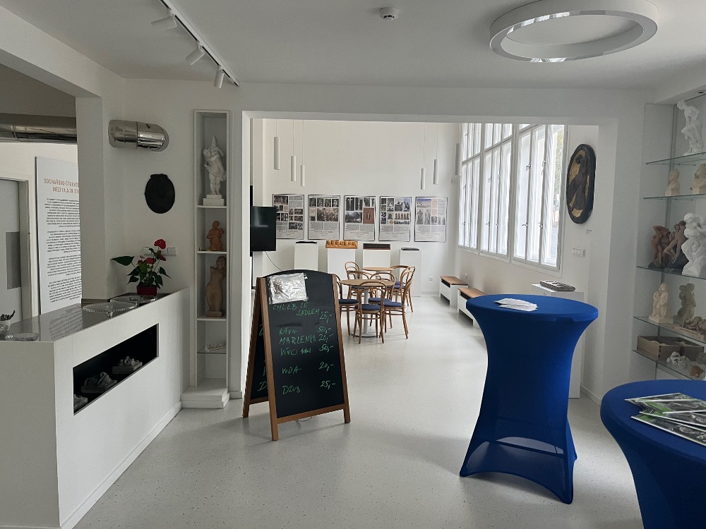 Umělecká zahrada v Praze Nuslích foto 3