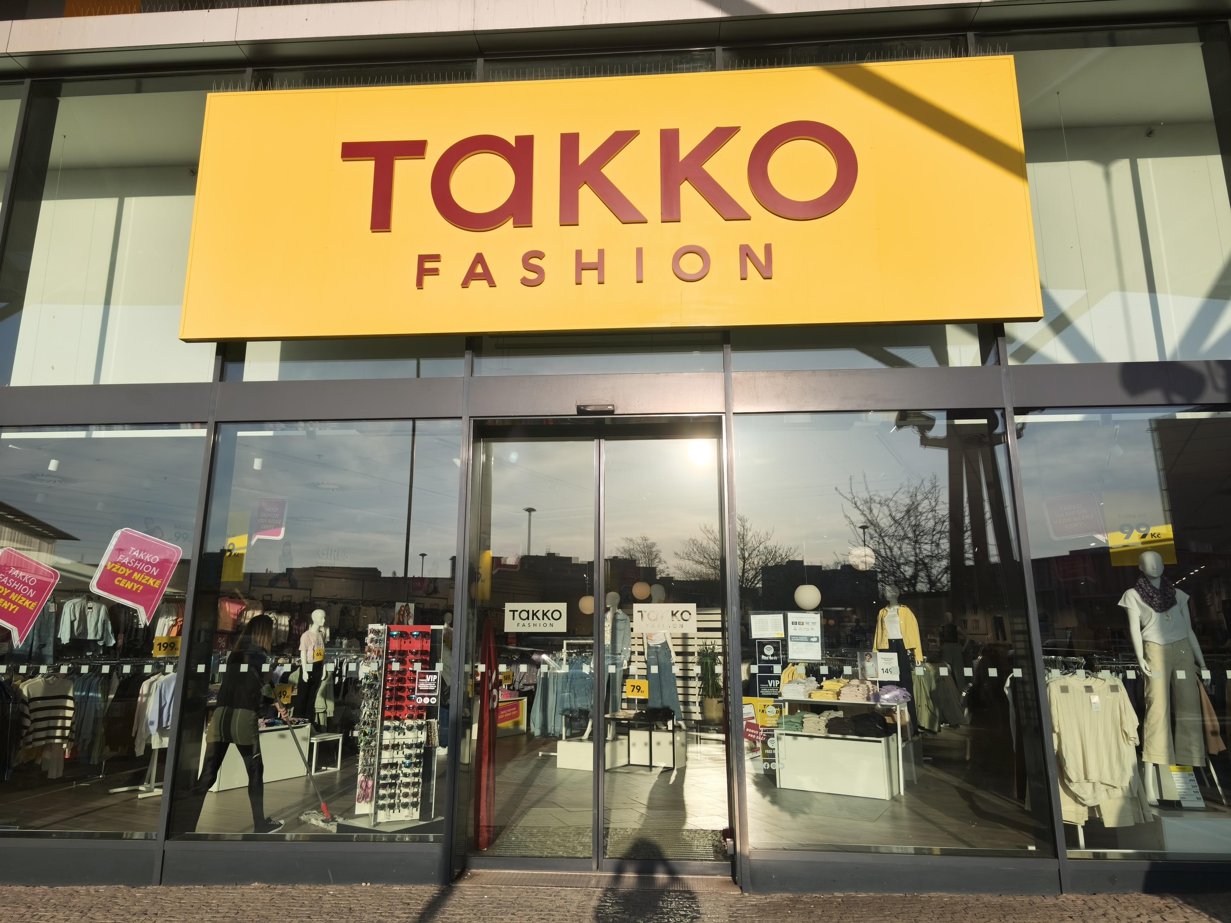 TAKKO FASHION foto 2