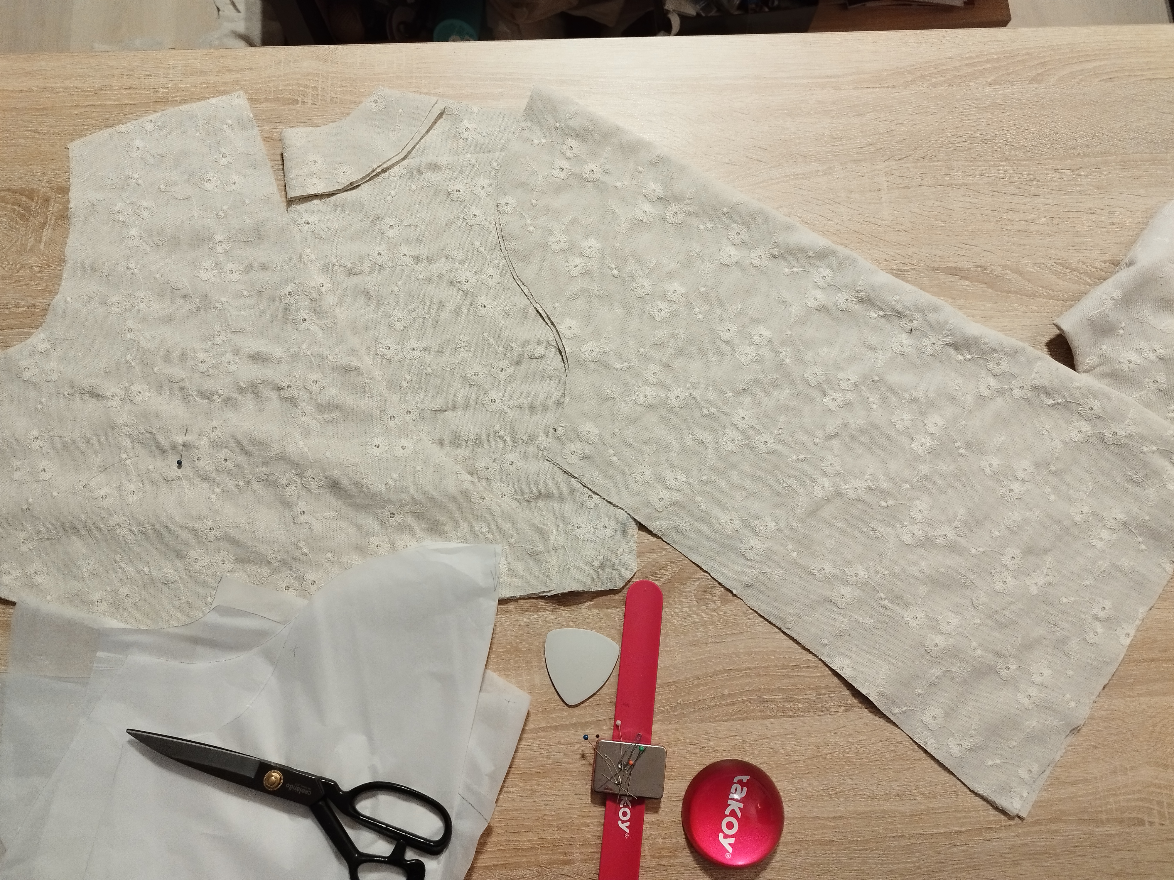 Zakázková výroba oděvů - Ing. Bc. Jitka Brachtlová foto 3