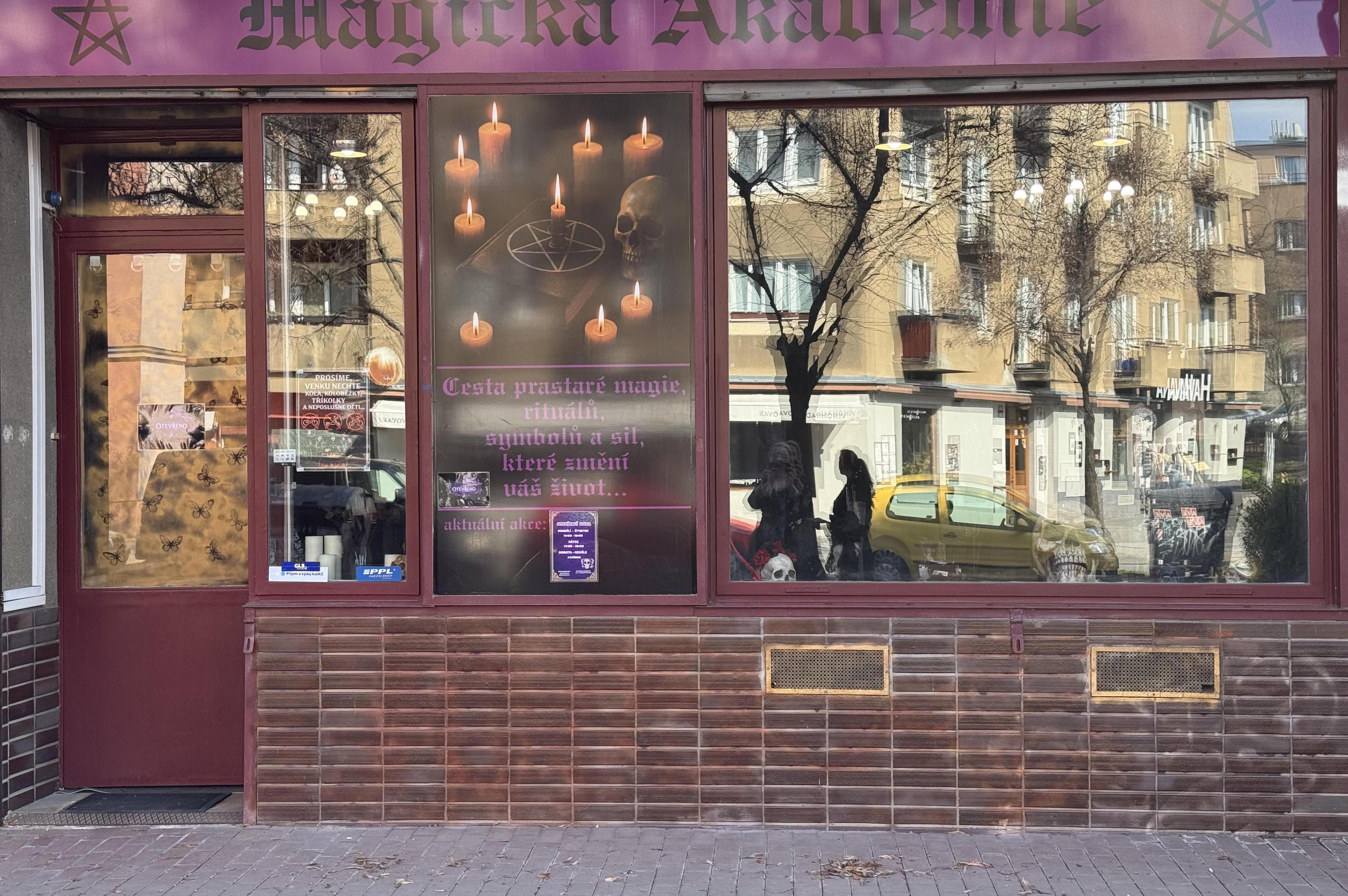 MAGICKÁ AKADEMIE