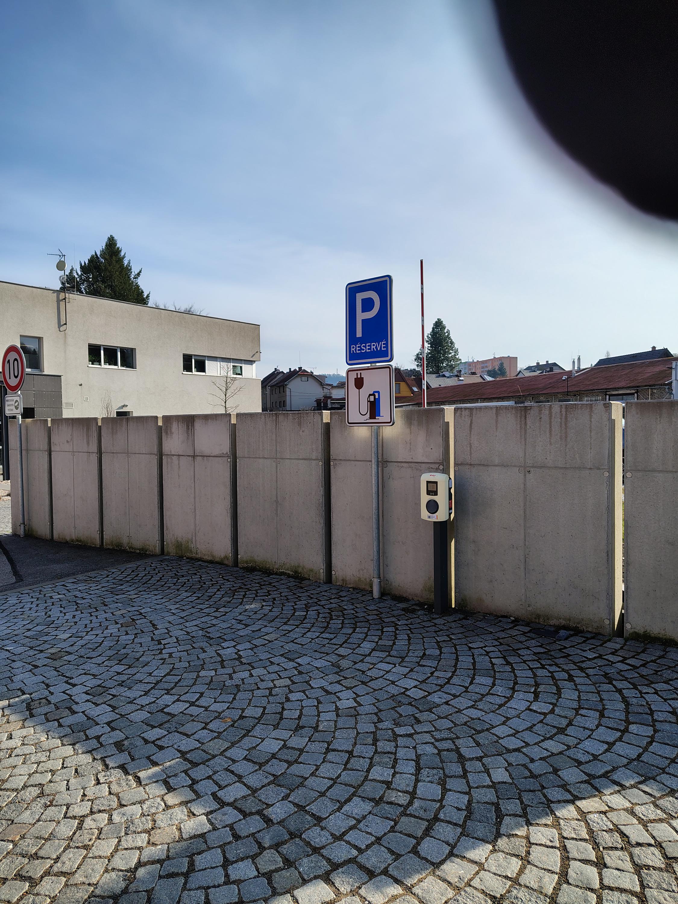 Dobíjecí stanice E.ON foto 3