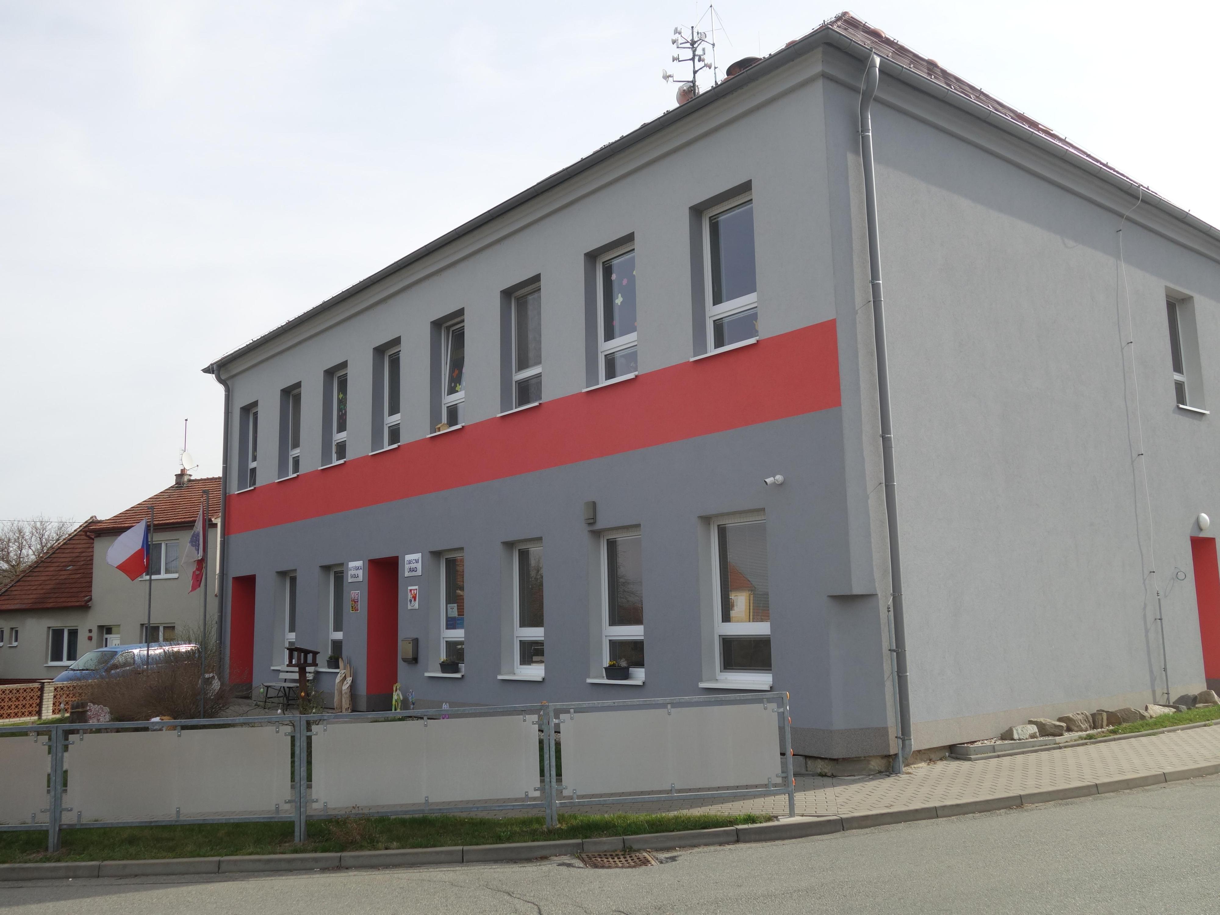 Mouchnice - obecní úřad foto 3