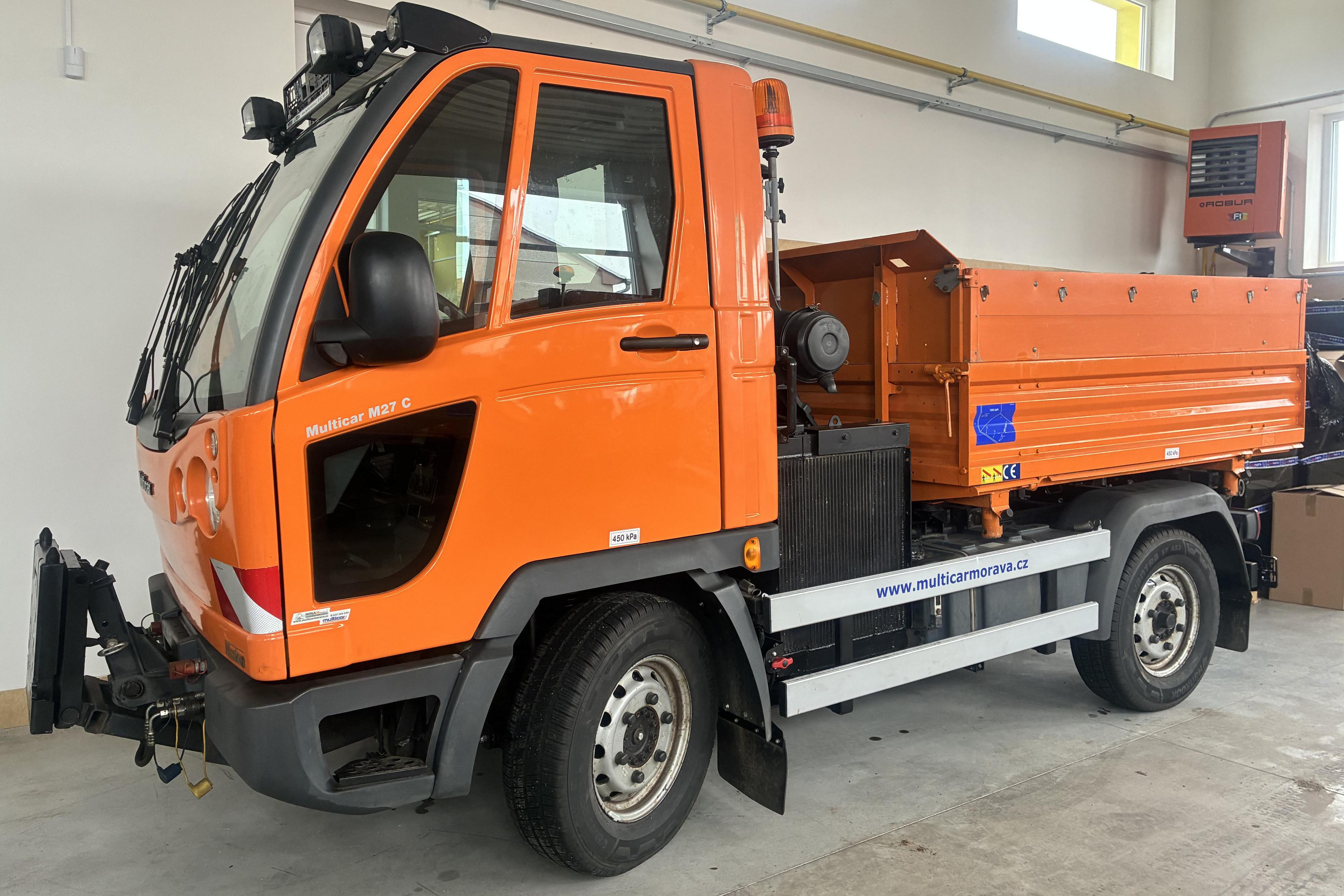 Komunální vozidlo Multicar M27 C