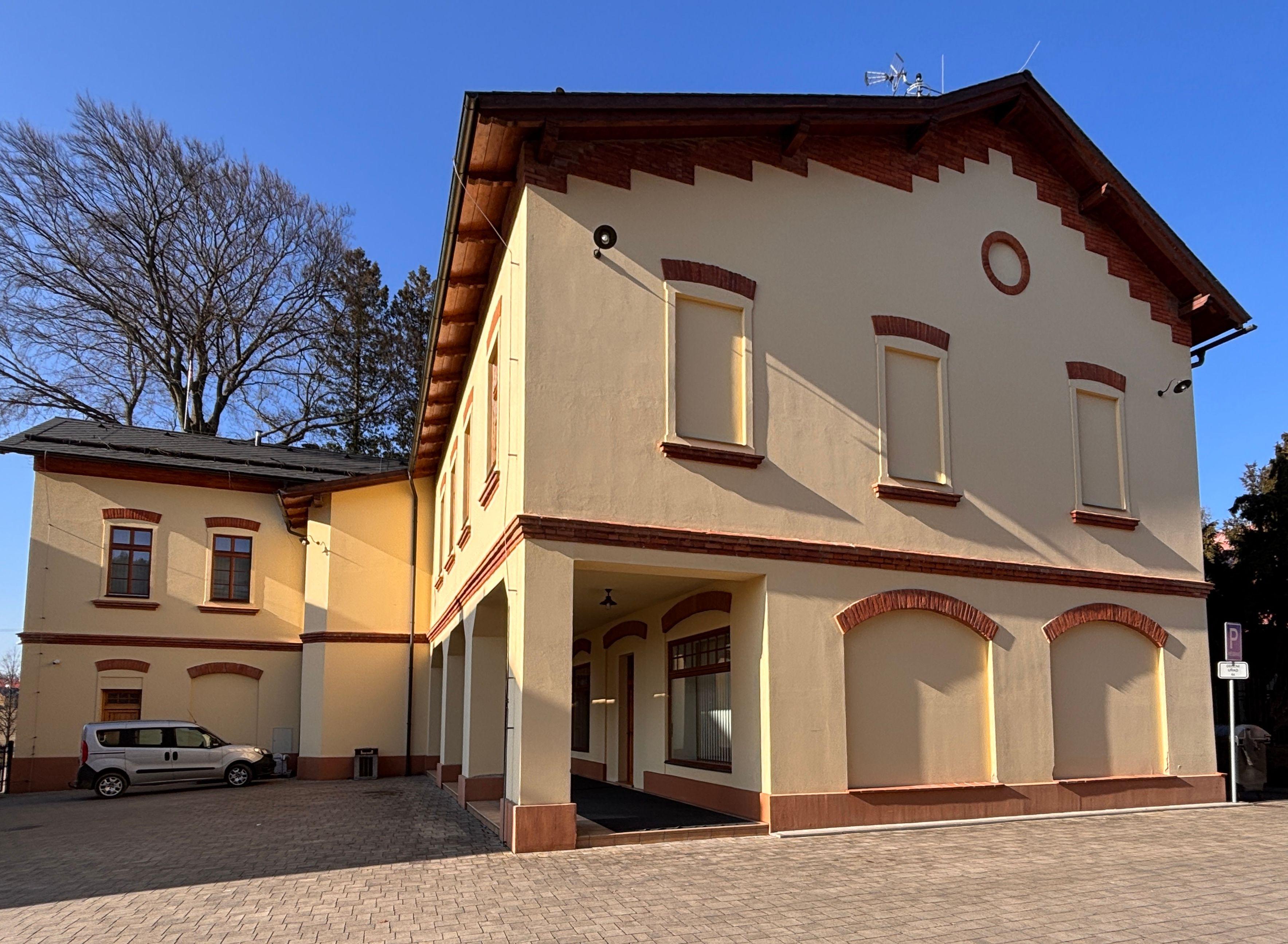 Sloup v Čechách - obecní úřad foto 4