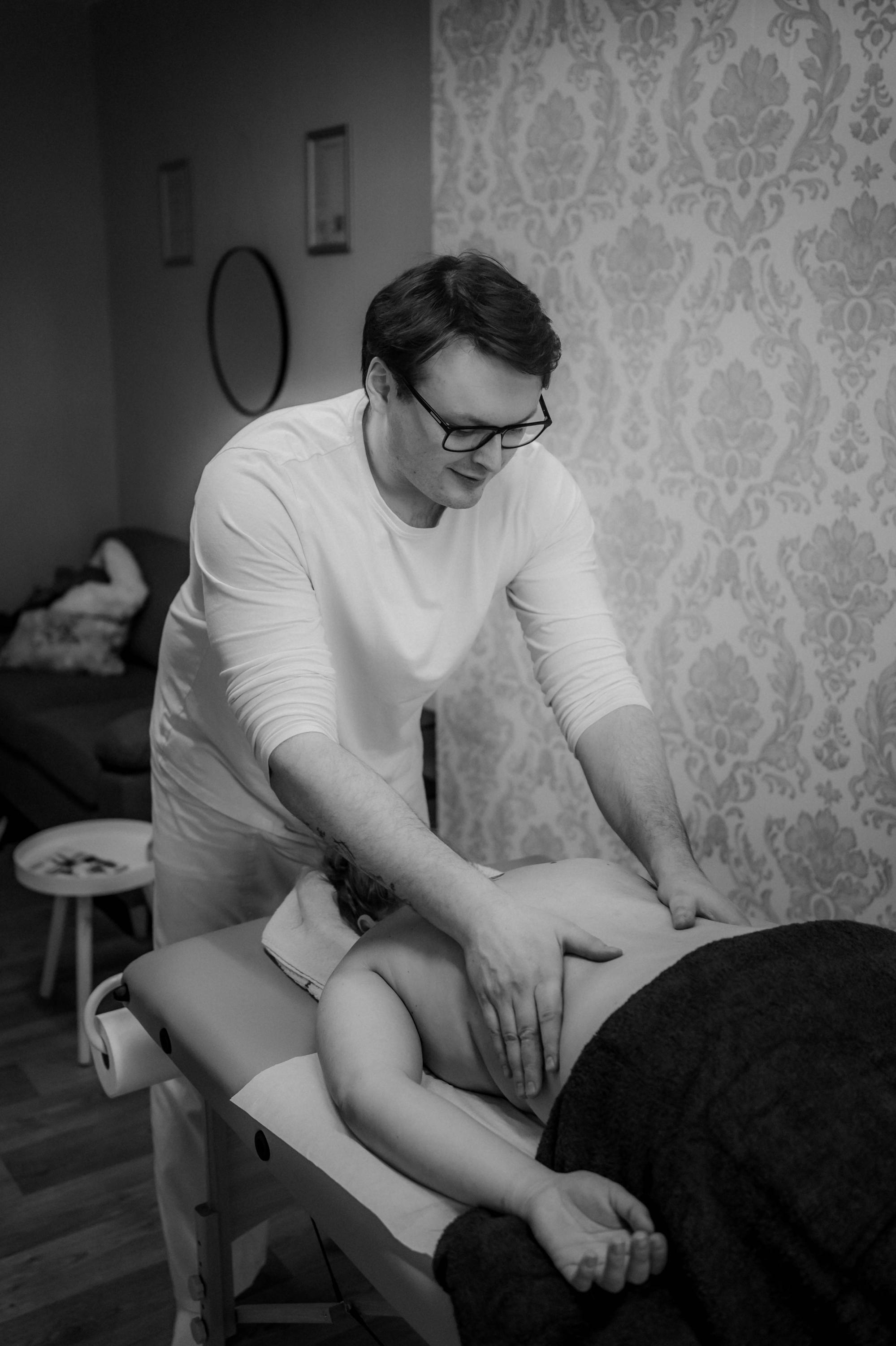 Michal Petrák - Sportovní a relaxační masáže foto 2