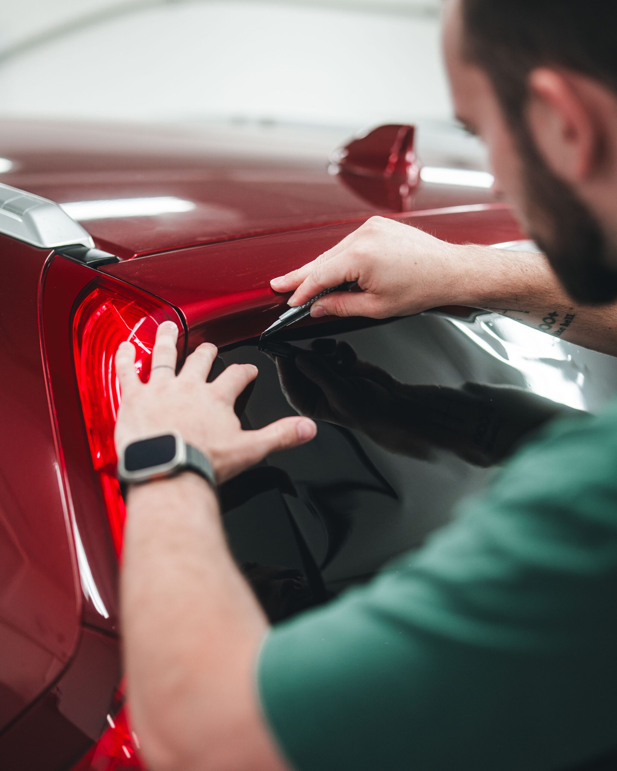 Aplikace tónovací fólie