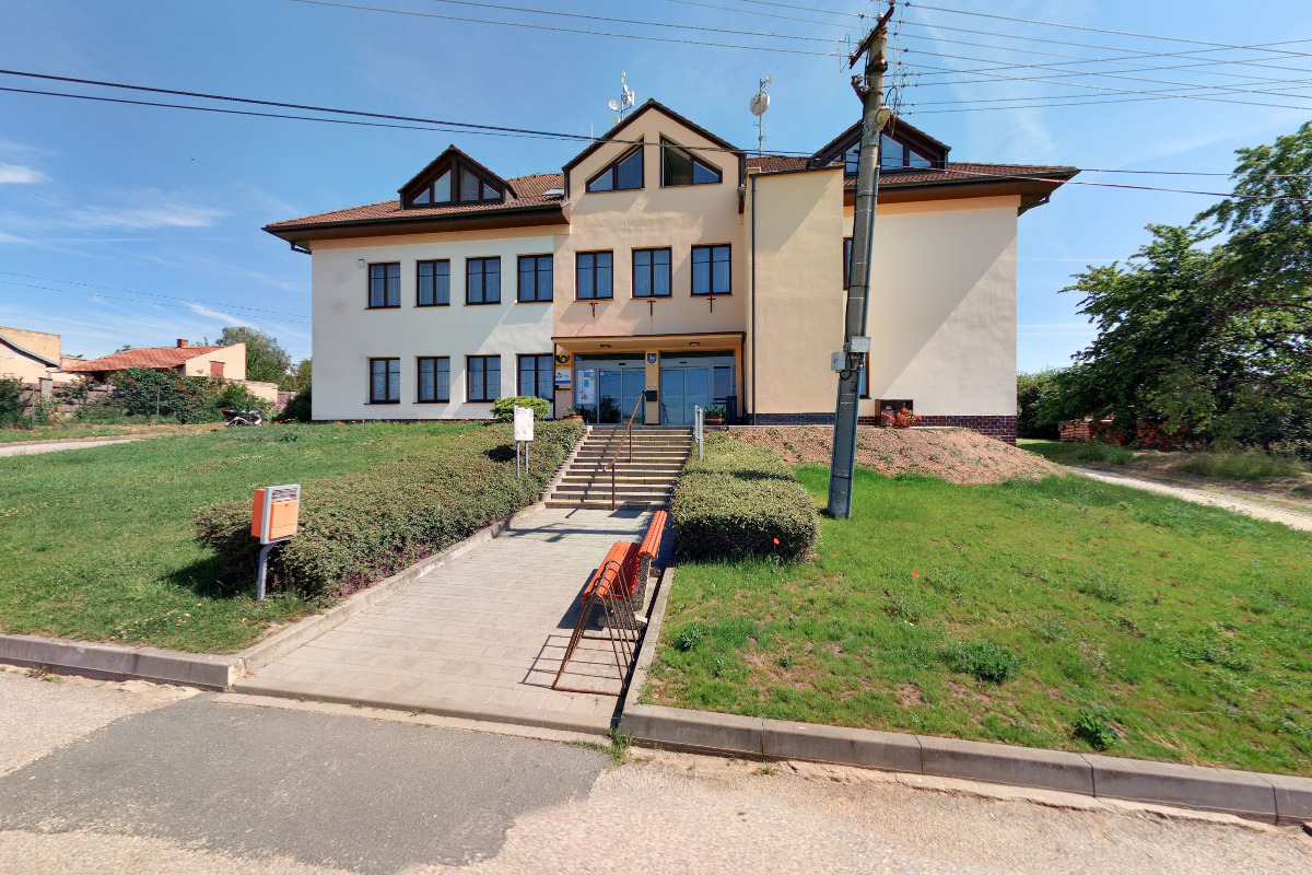 Holubice - obecní úřad foto 4