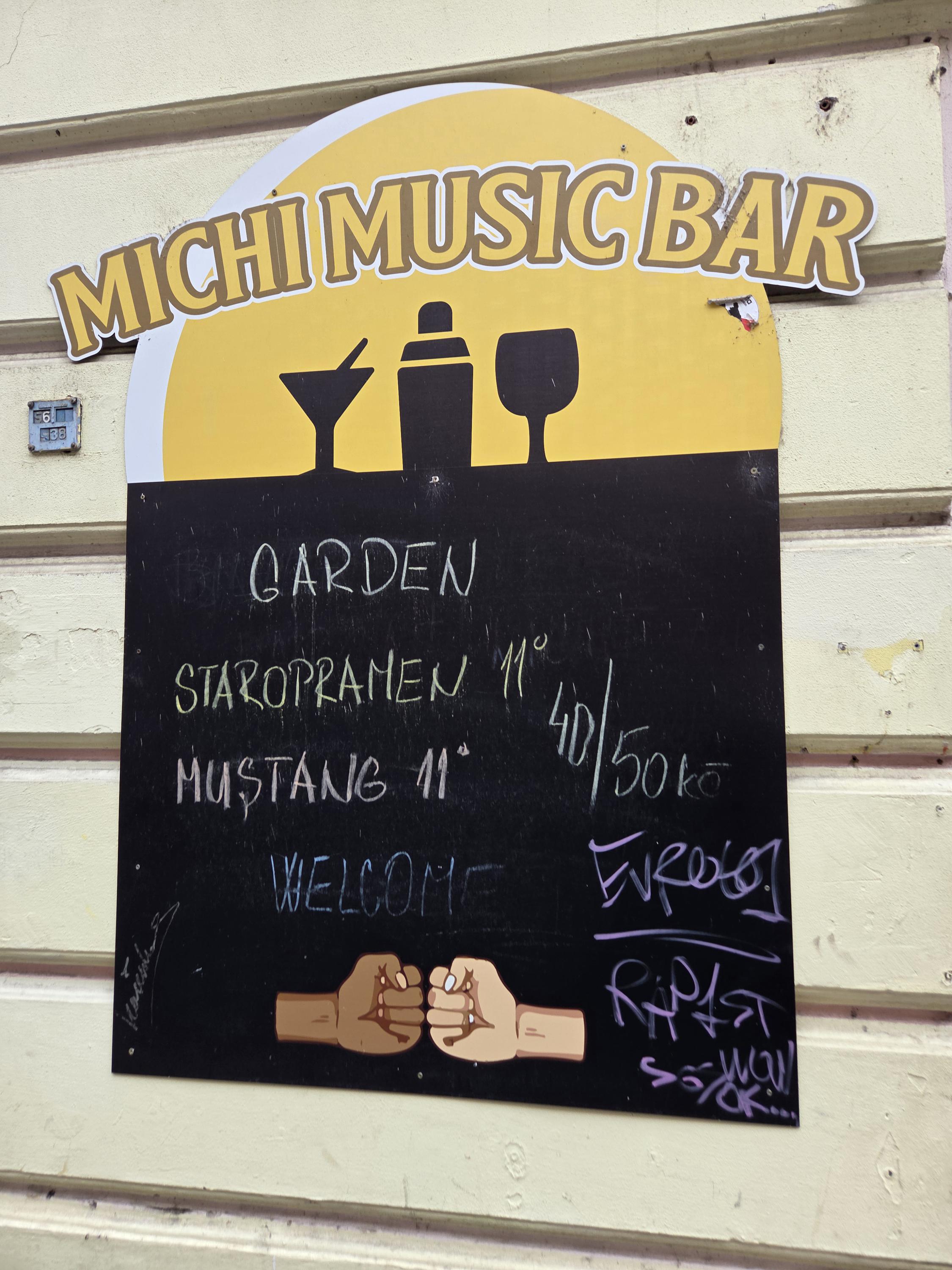 Michi Music Bar foto 2