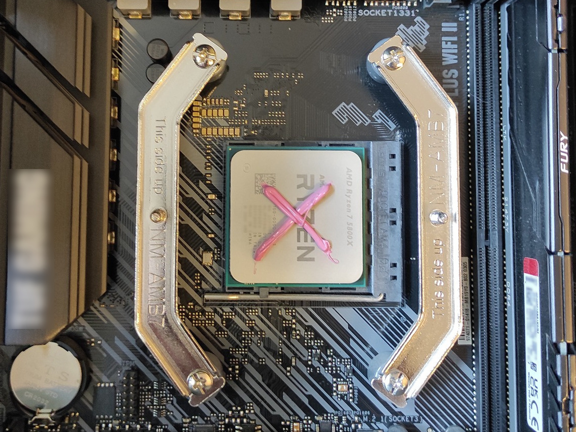 Čištění a přepastování PC a notebooků