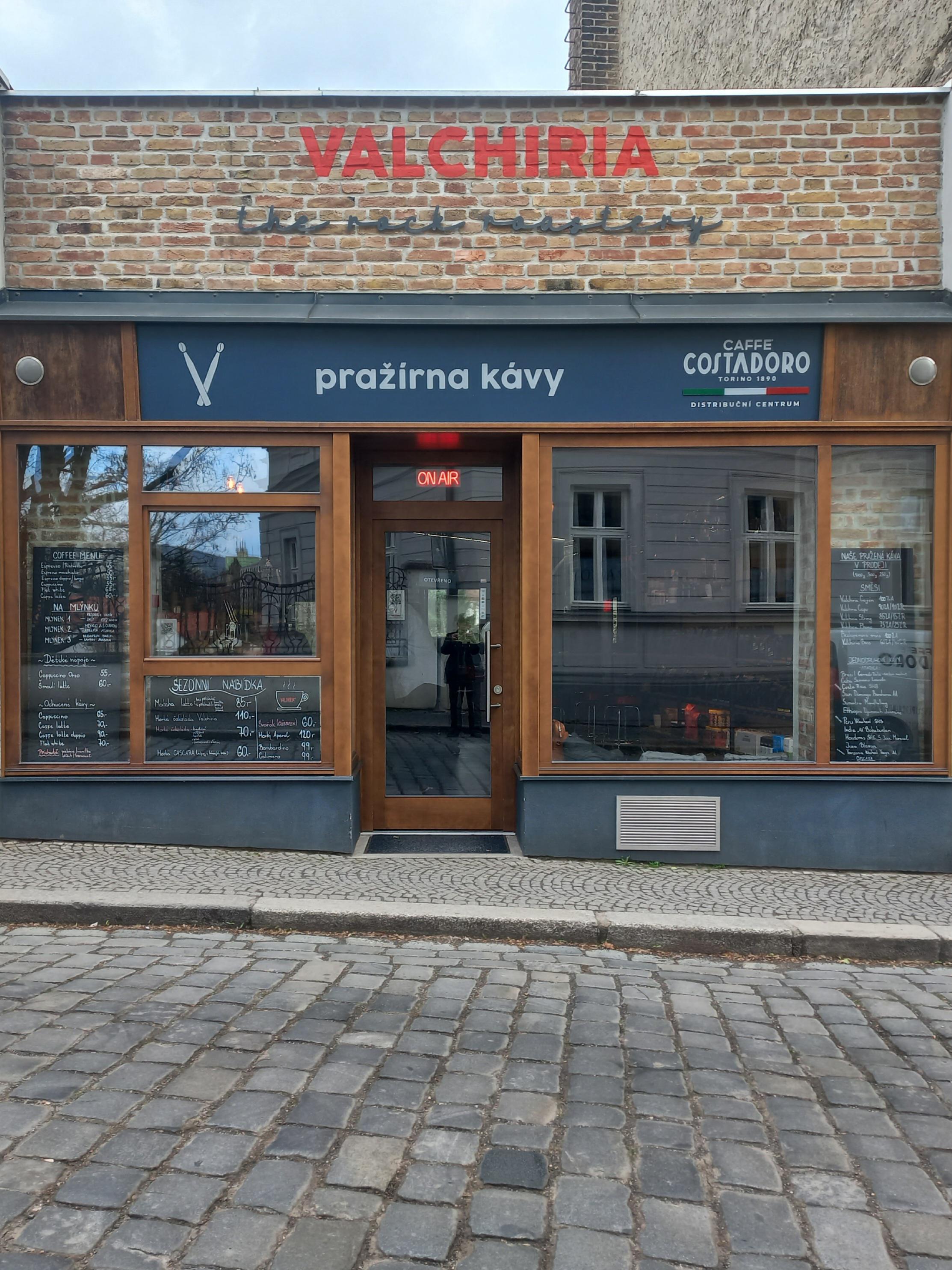 Valchiria - pražírna kávy/coffee roastery foto 3