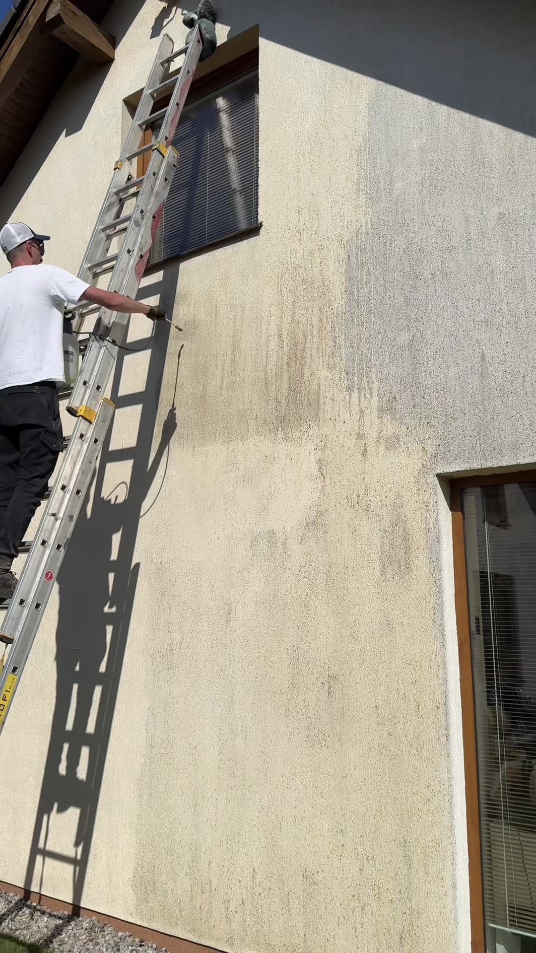 Práce SOS foto 2 (náhled videa)