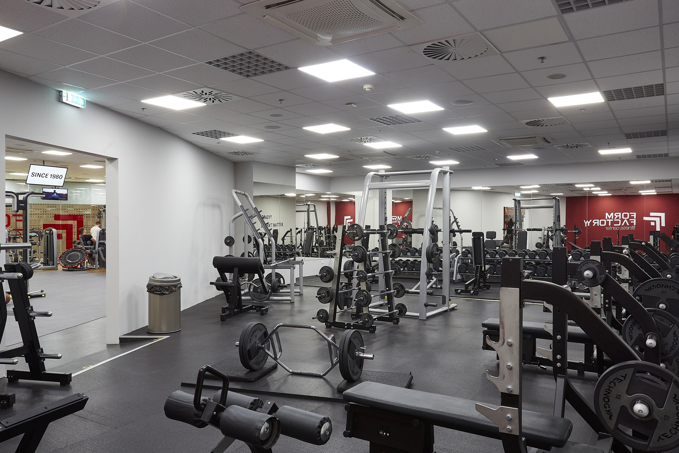 Form Factory Ostrava Avion foto 4