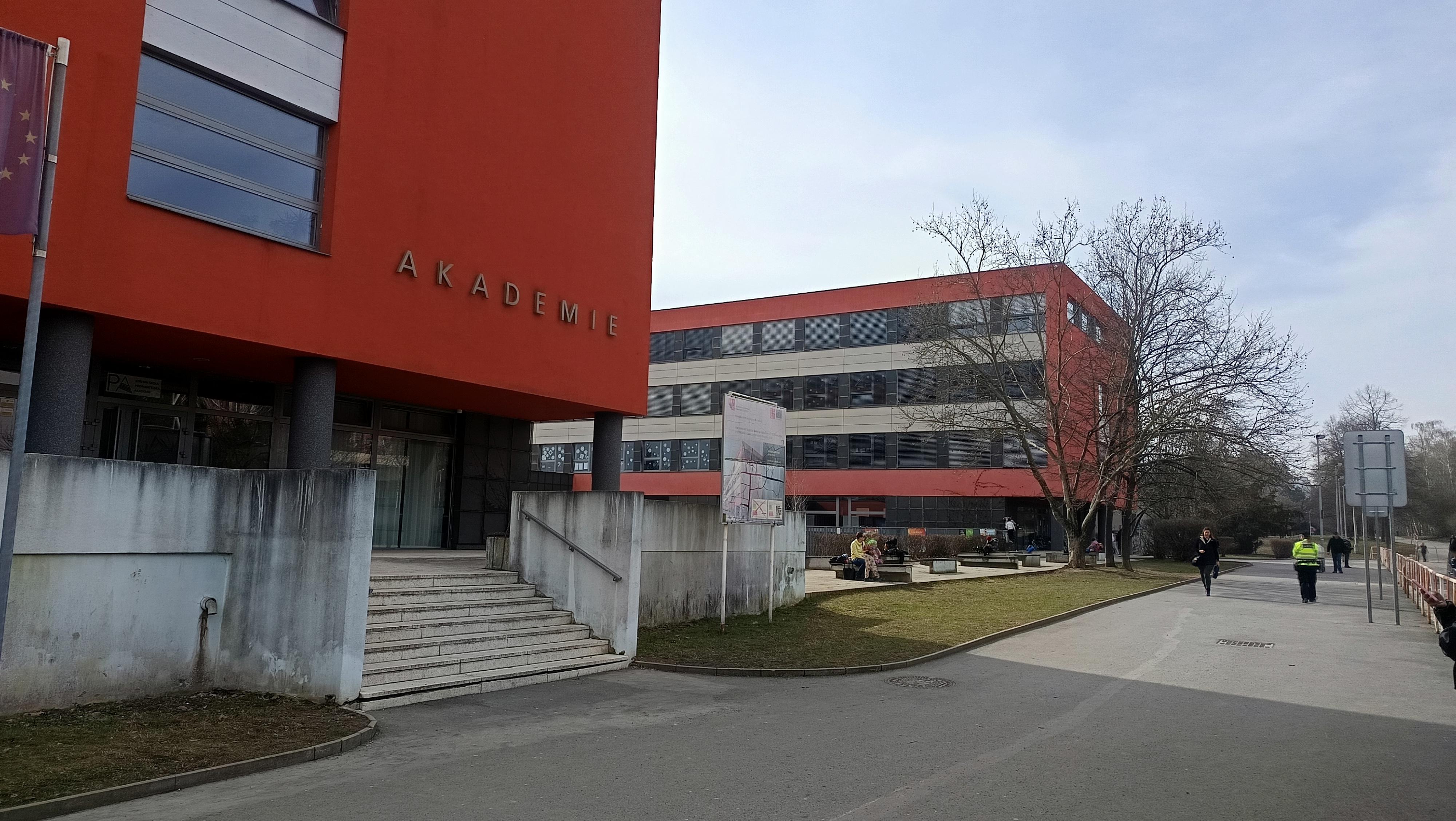 ZŠ s rozšířenou výukou jazyků Praha 4, K Milíčovu foto 6