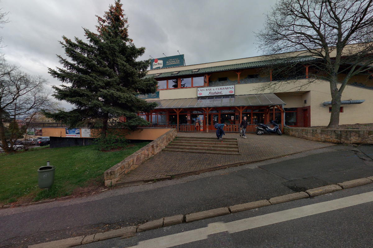 Cafe bar a cukrárna Rozhled