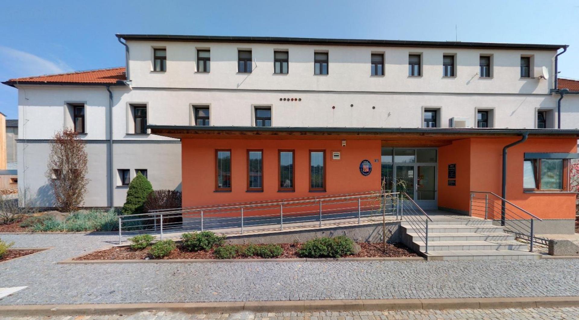 Luka nad Jihlavou - úřad městyse