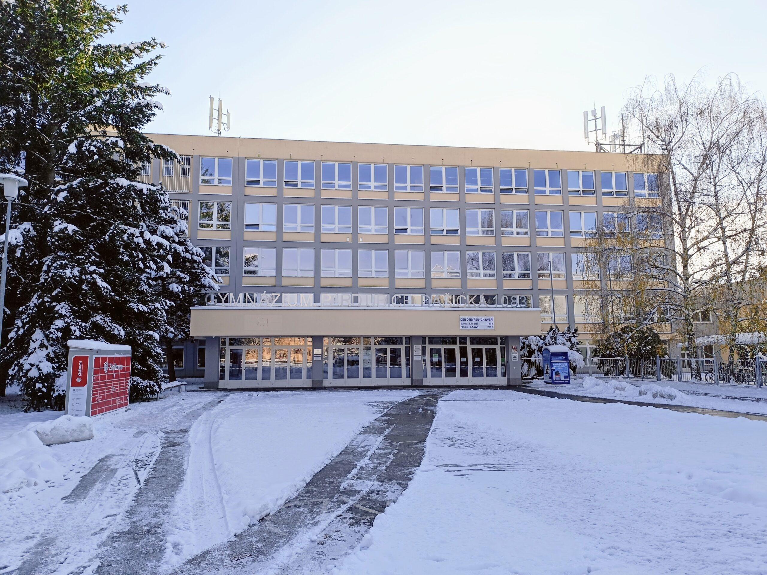 Gymnázium, Pardubice, Dašická 1083 foto 5