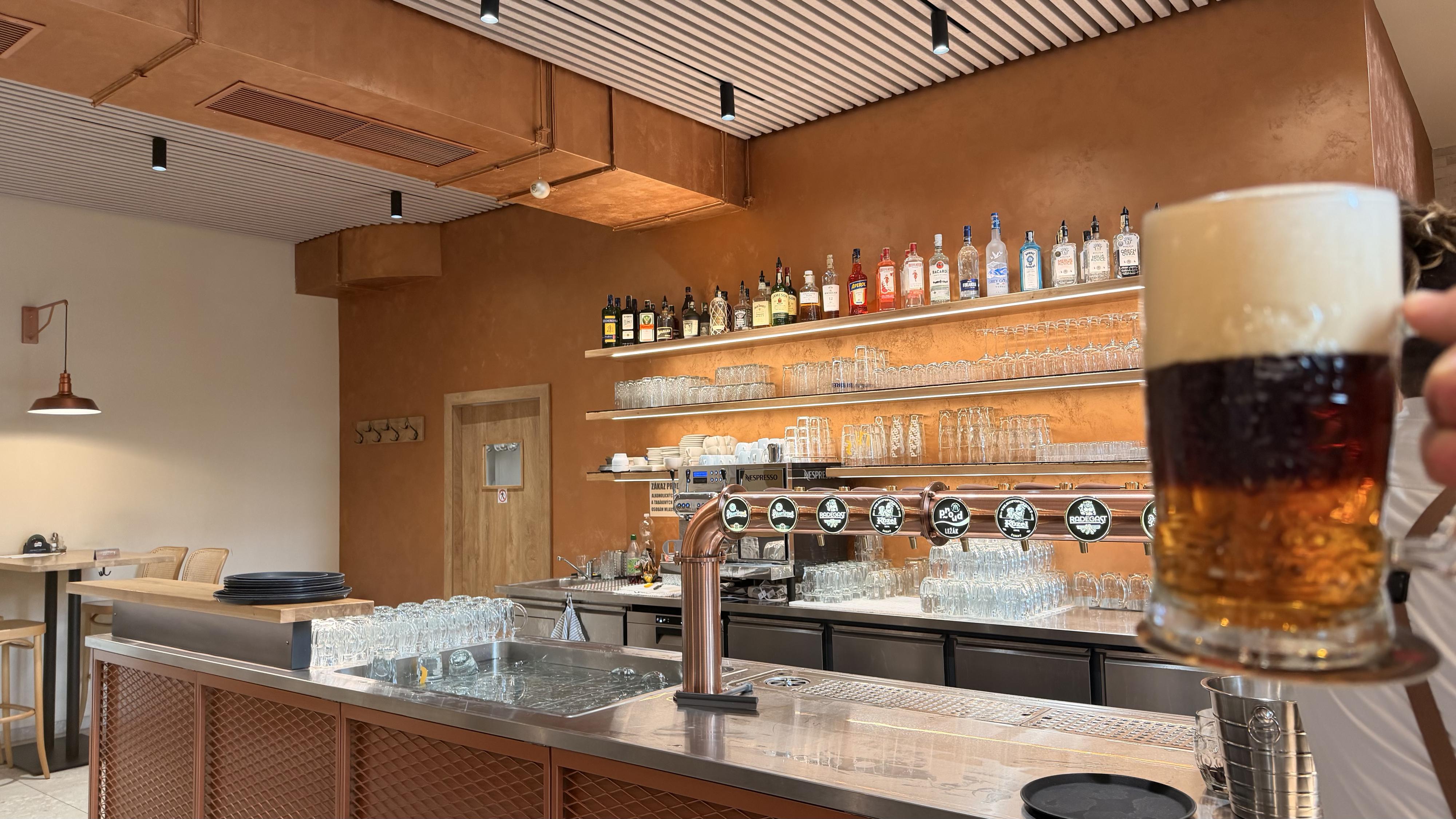 Pivní Palác U Vodičků foto 4