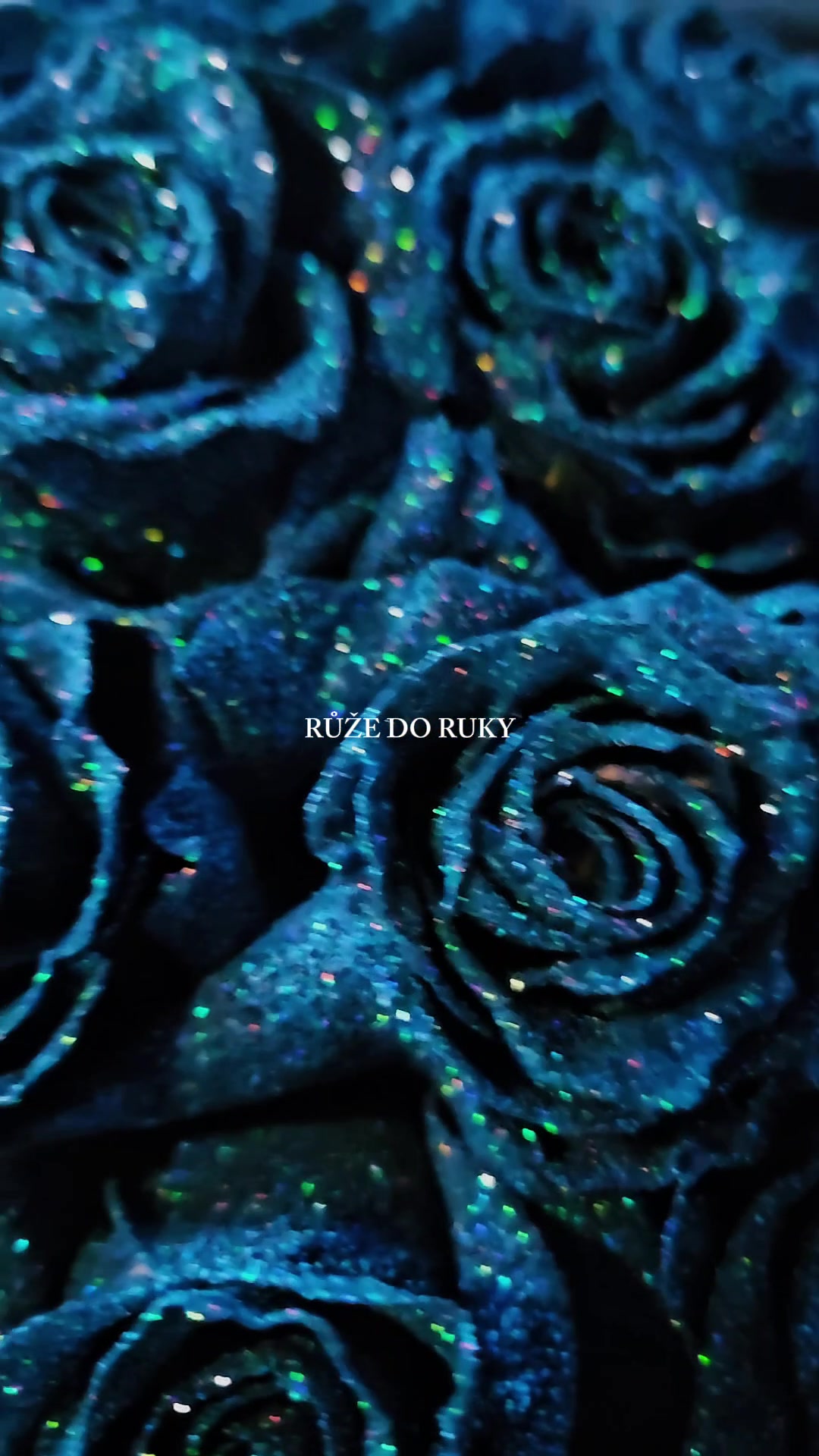 Růže do ruky foto 2 (náhled videa)