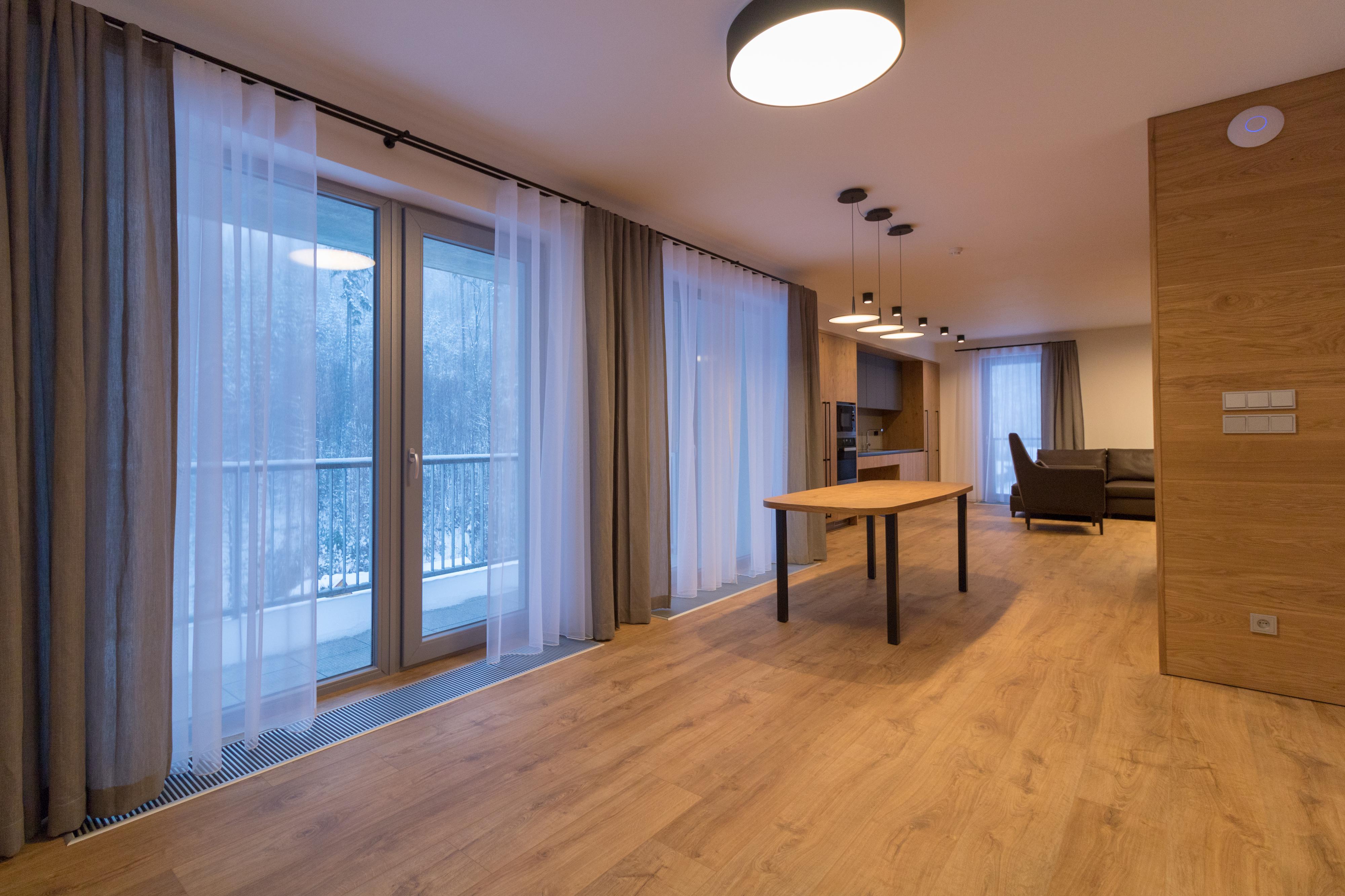 Dekoratérské studio BELLISSIMO - VLAIRIS s.r.o. záclony a závěsy na míru foto 5