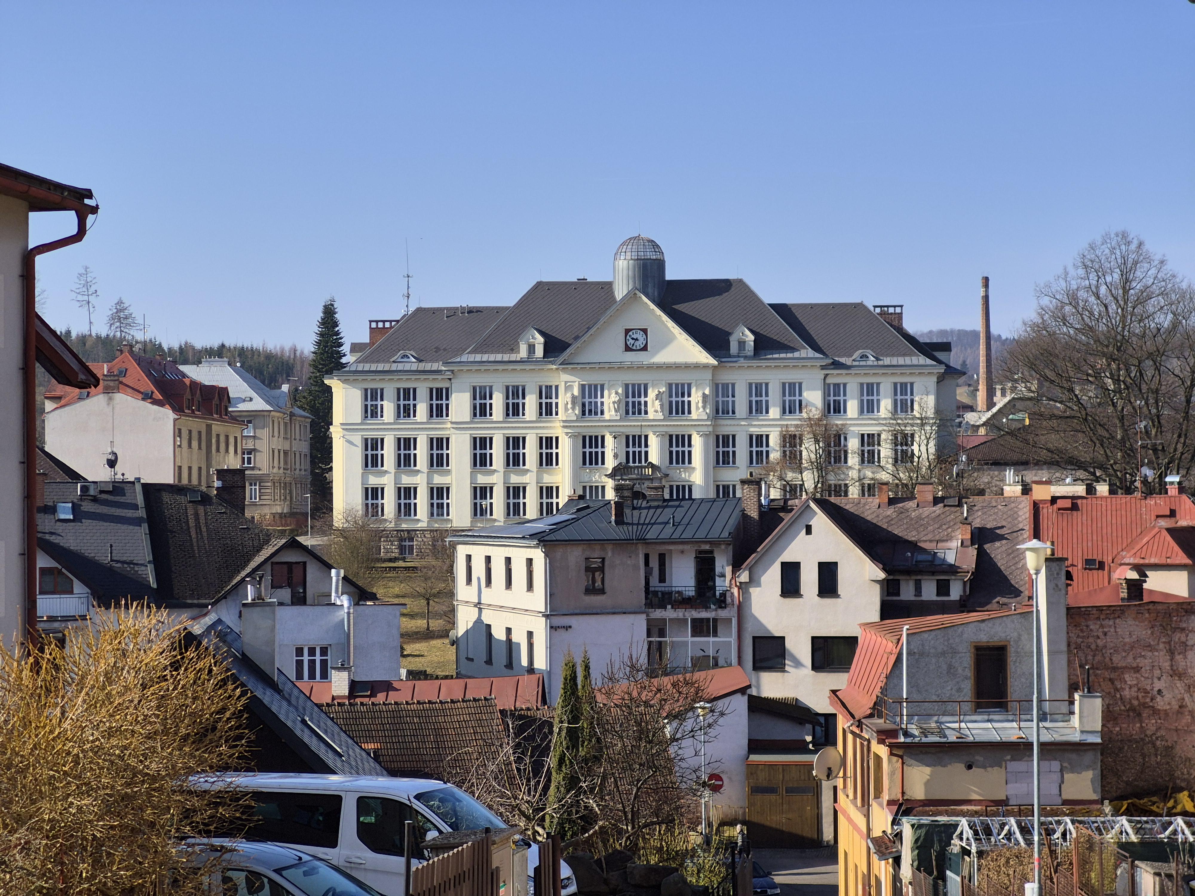 ZŠ T.G. Masaryka Lomnice nad Popelkou foto 4