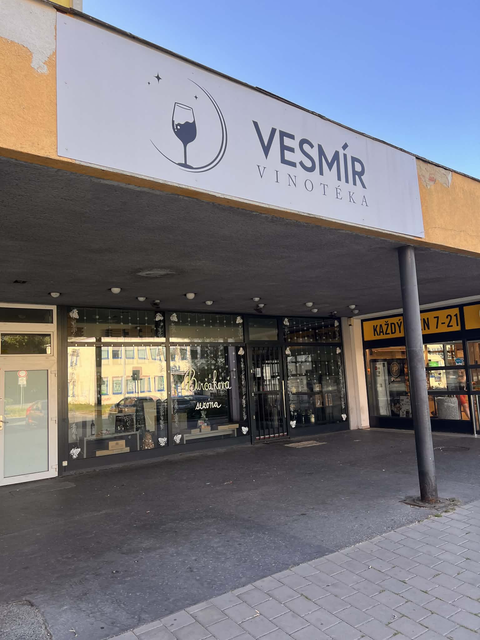 Vinotéka Vesmír foto 2