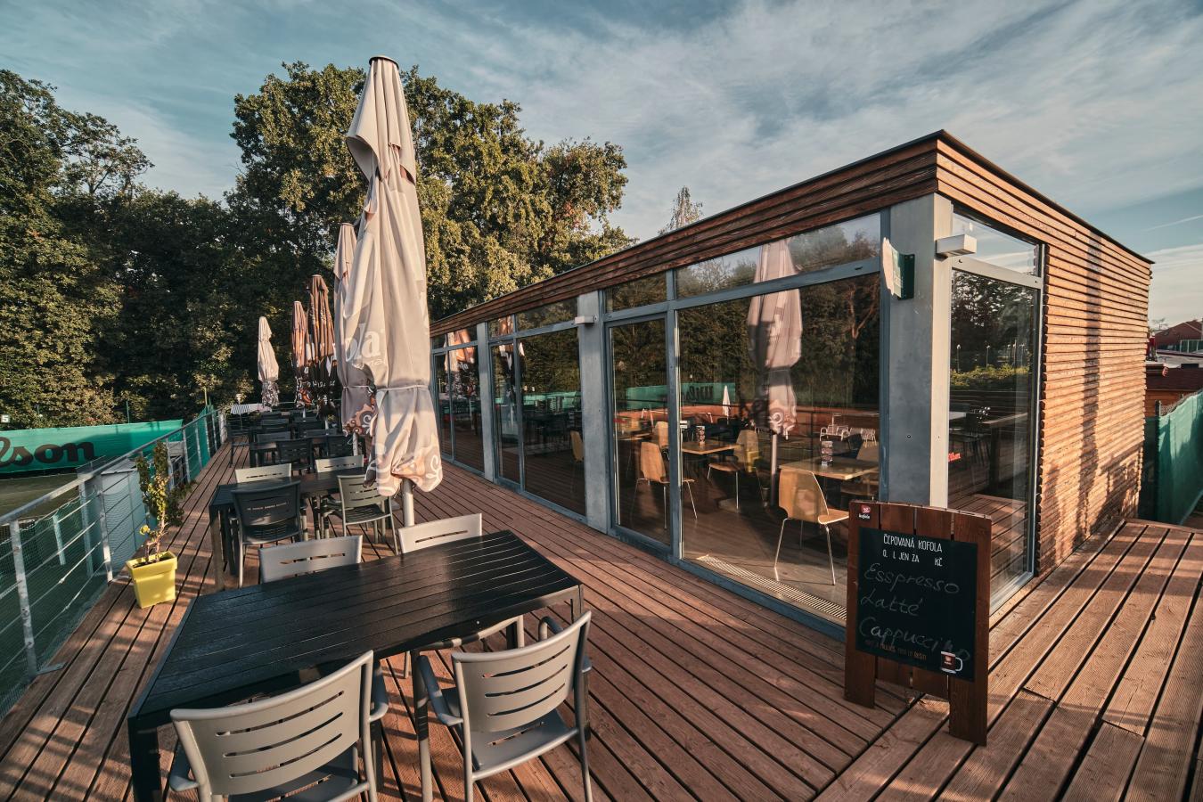 TENIS CENTRUM TEMPO, Tenisové kurty a haly foto 6