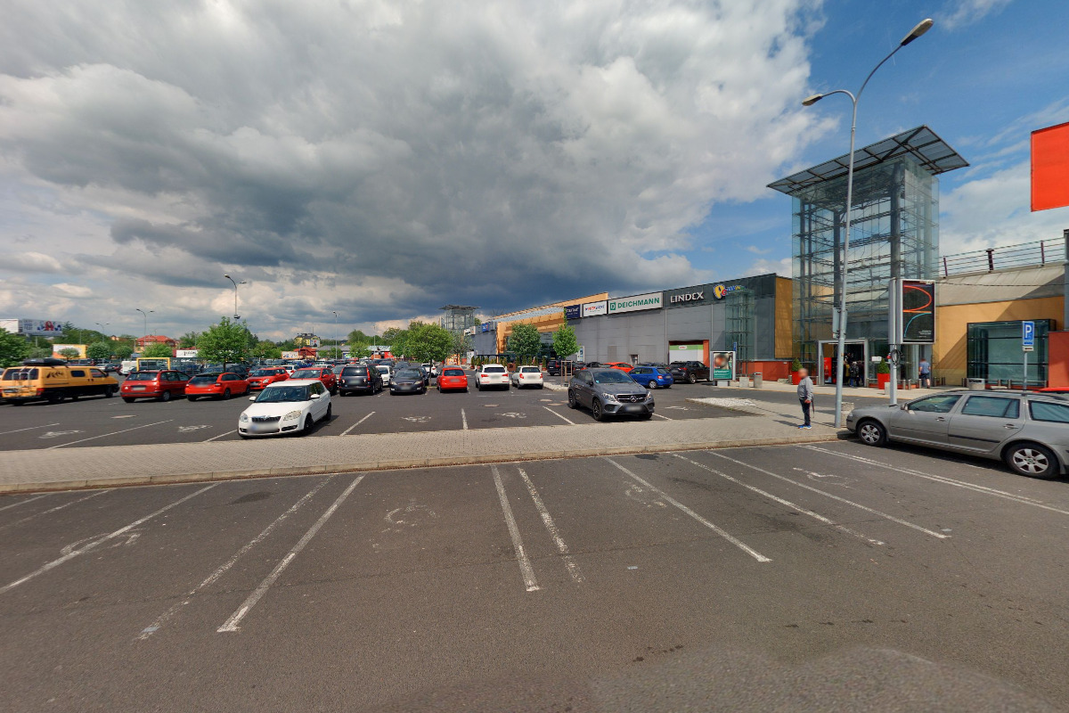 Dobíjecí stanice OC Varyáda