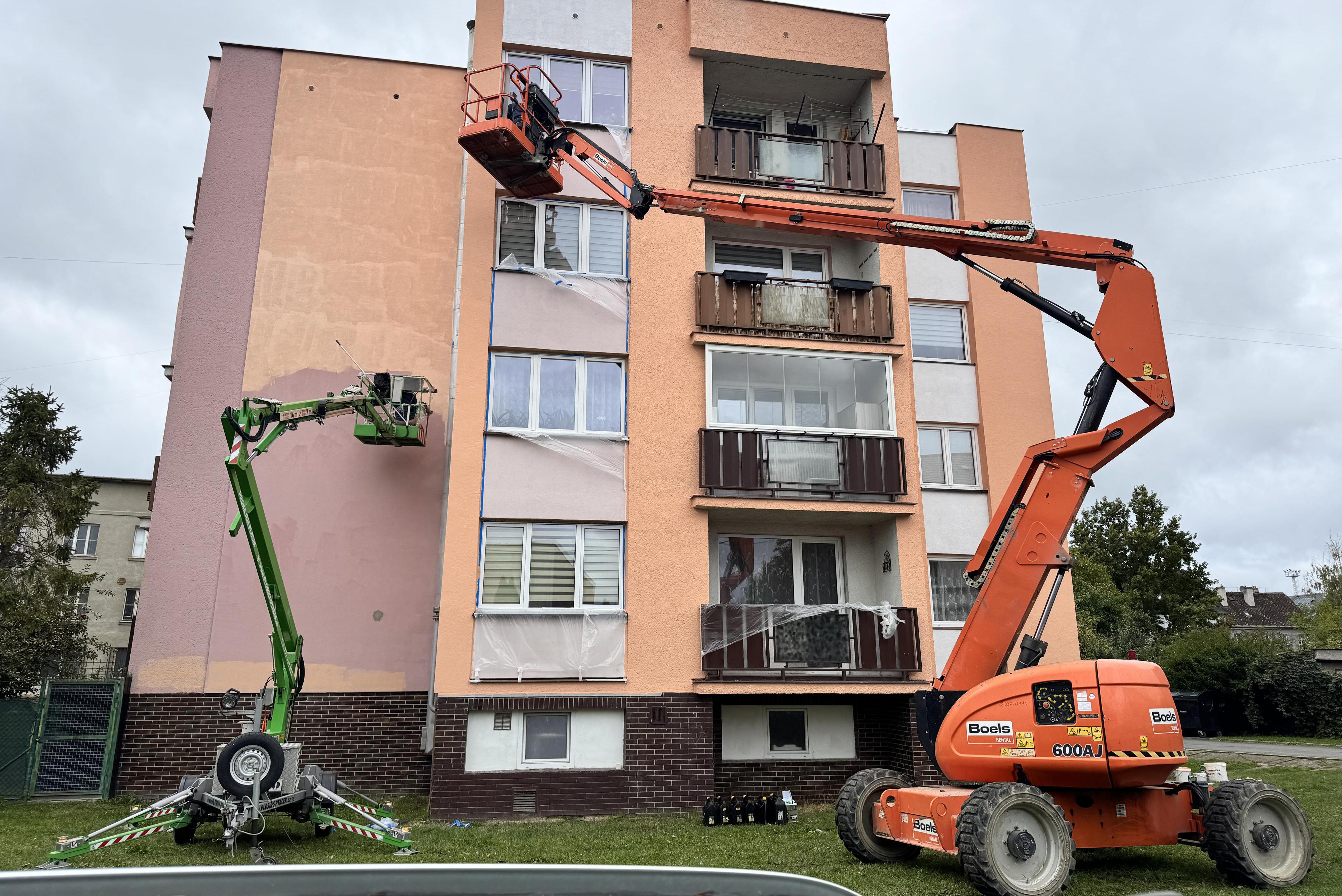 čištění a nátěr fasády