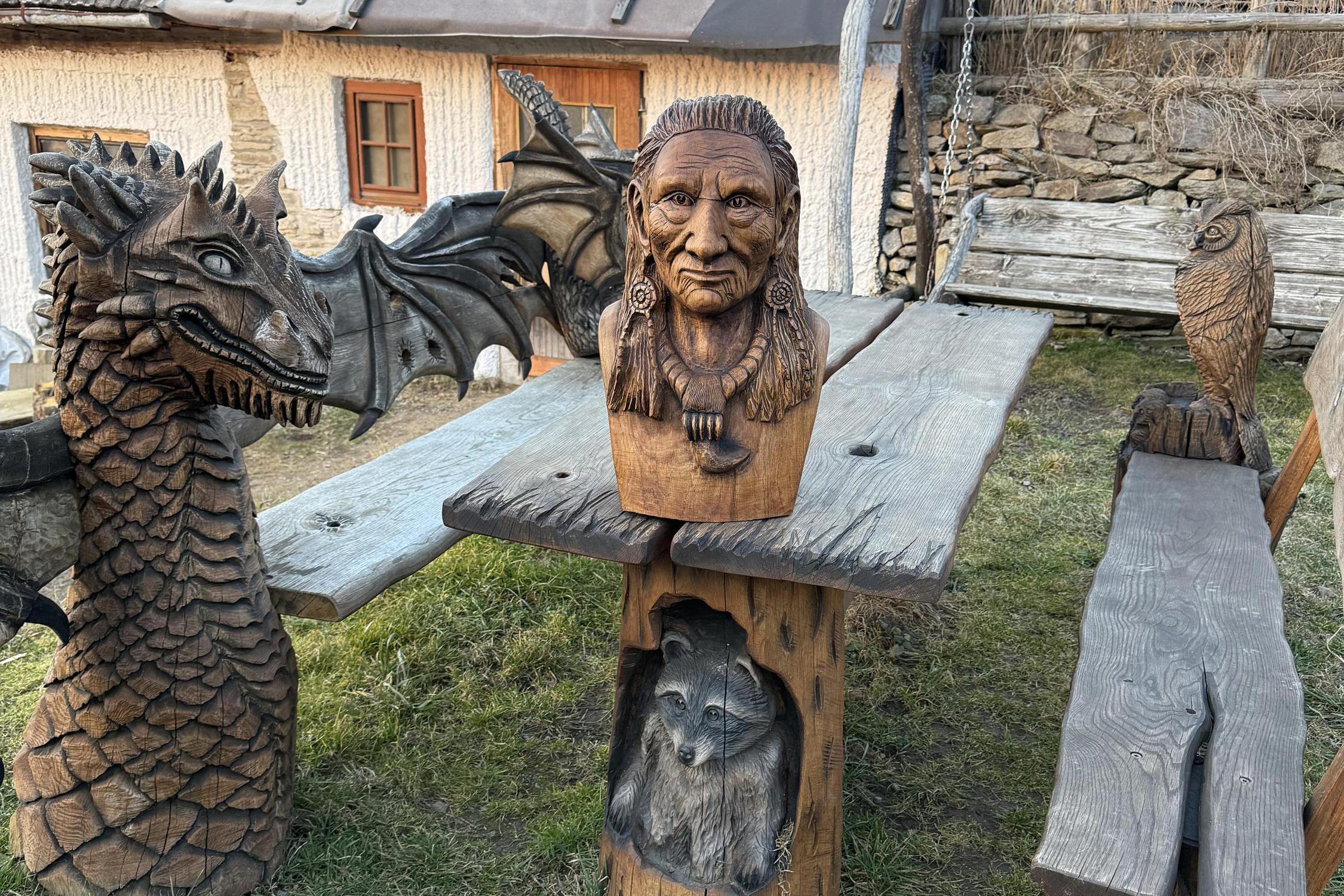 Petr Čtveráček - Dovedný Domek