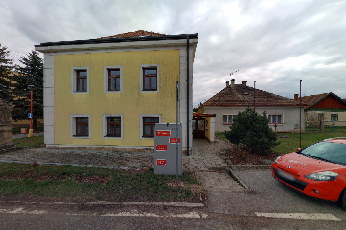 Hlušice - obecní úřad foto 4
