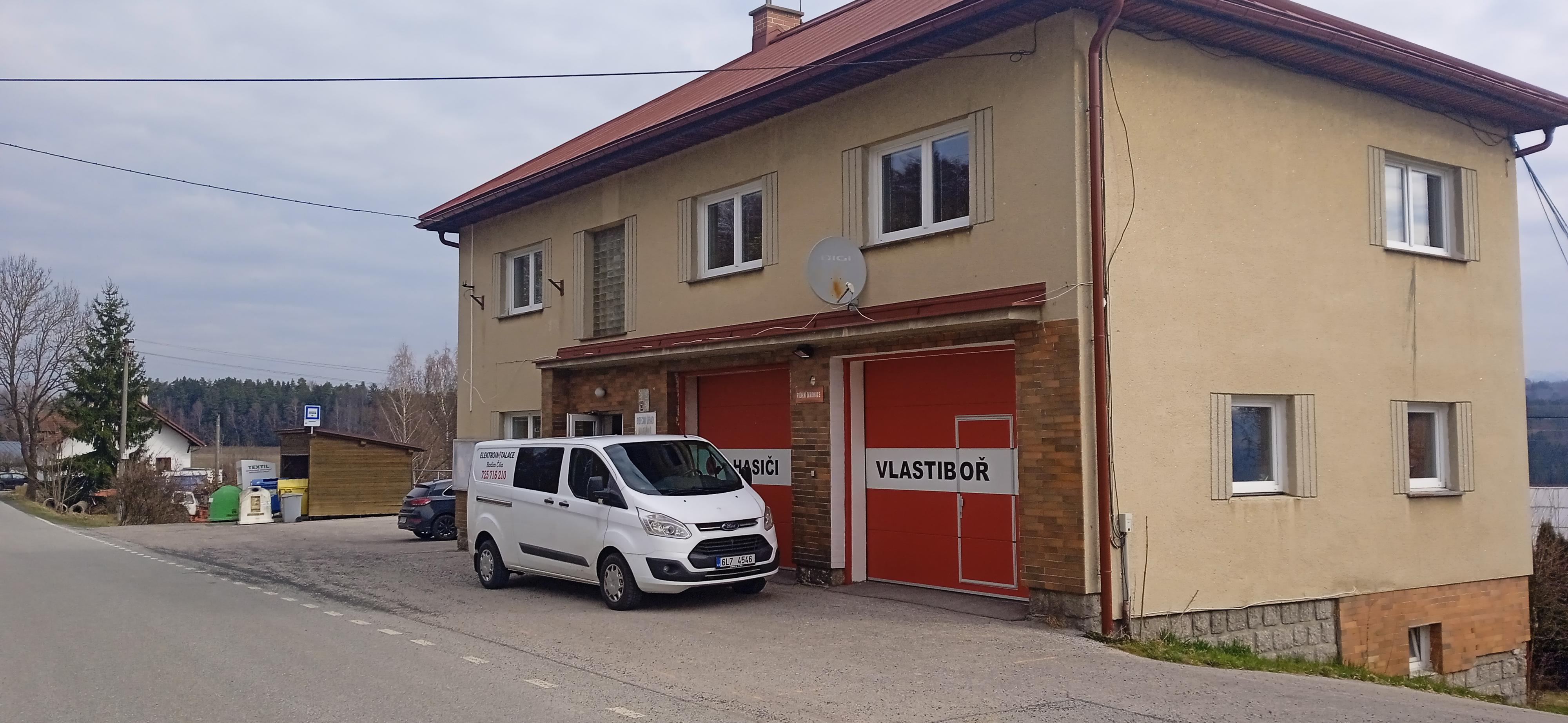 Vlastiboř - obecní úřad foto 3
