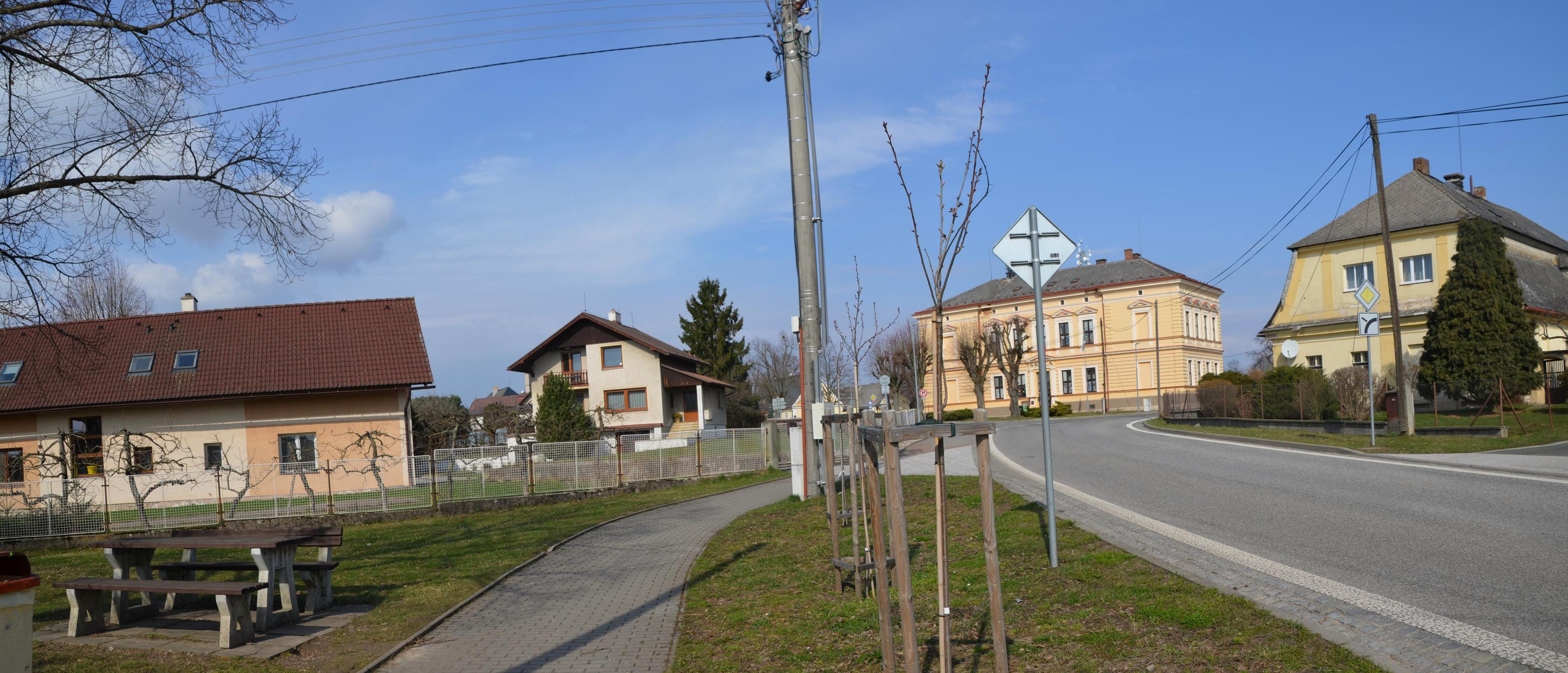 Základní škola a Mateřská škola Hořičky foto 3