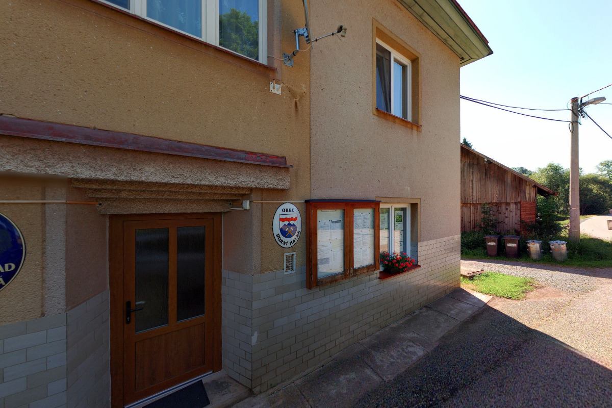 Horní Kalná - obecní úřad foto 2