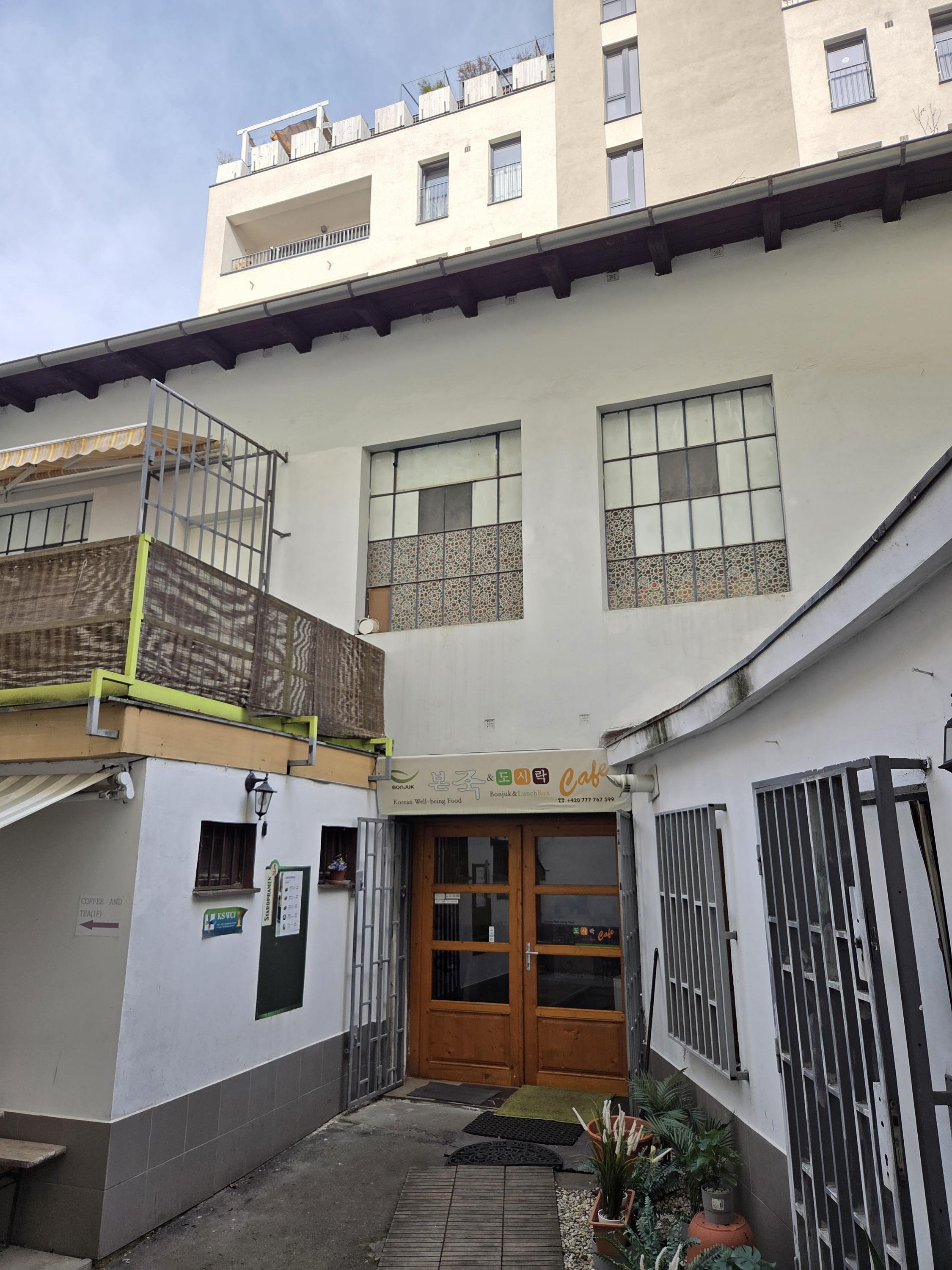 Bonjuk & Lunch Box Cafe foto 5