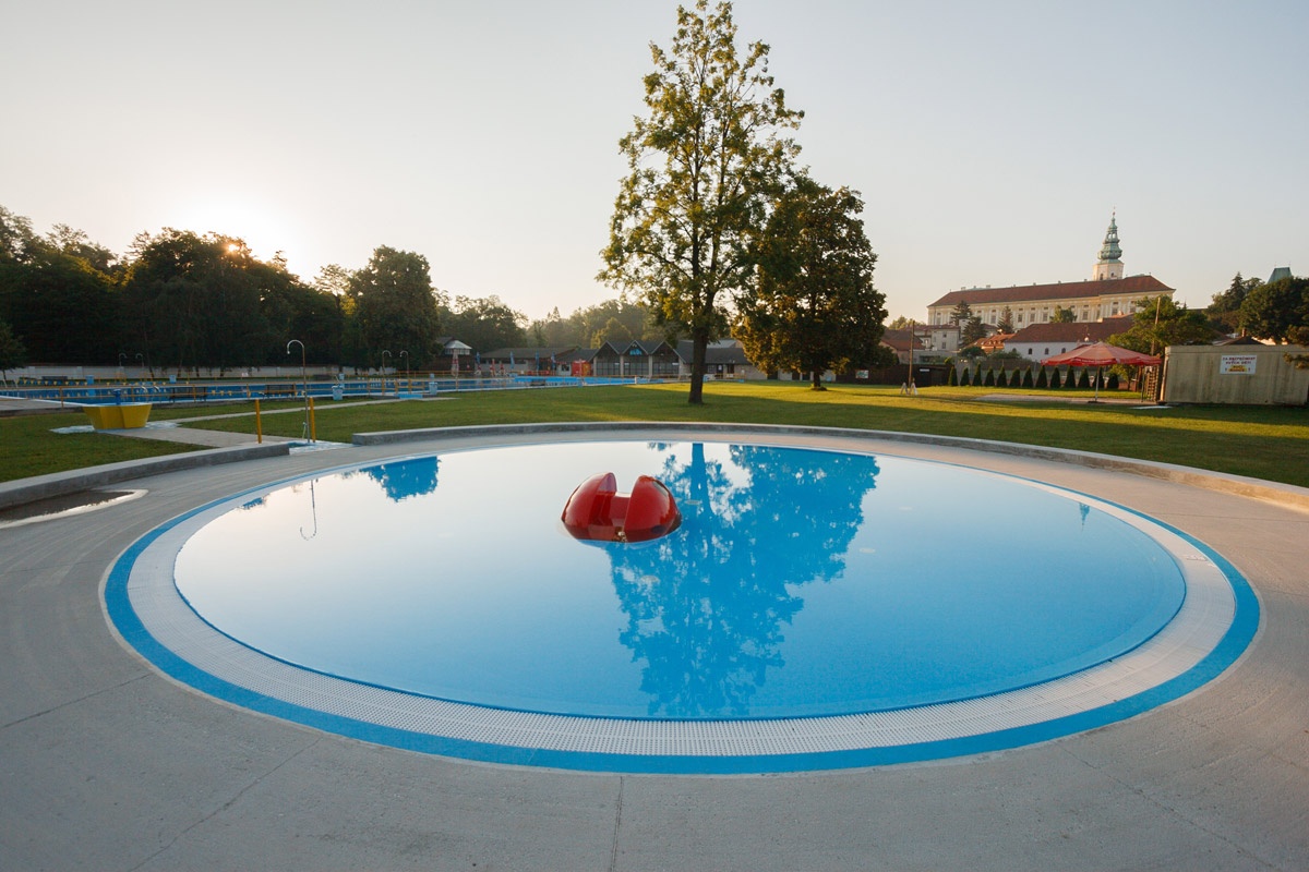Sportovní zařízení města Kroměříže - koupaliště Bajda