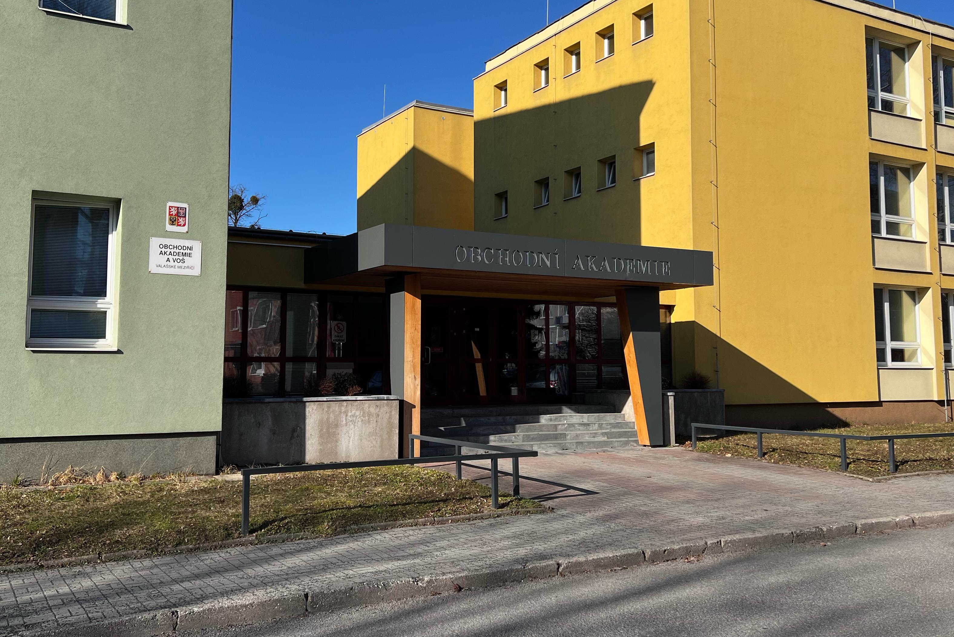 Obchodní akademie a VOŠ Valašské Meziříčí