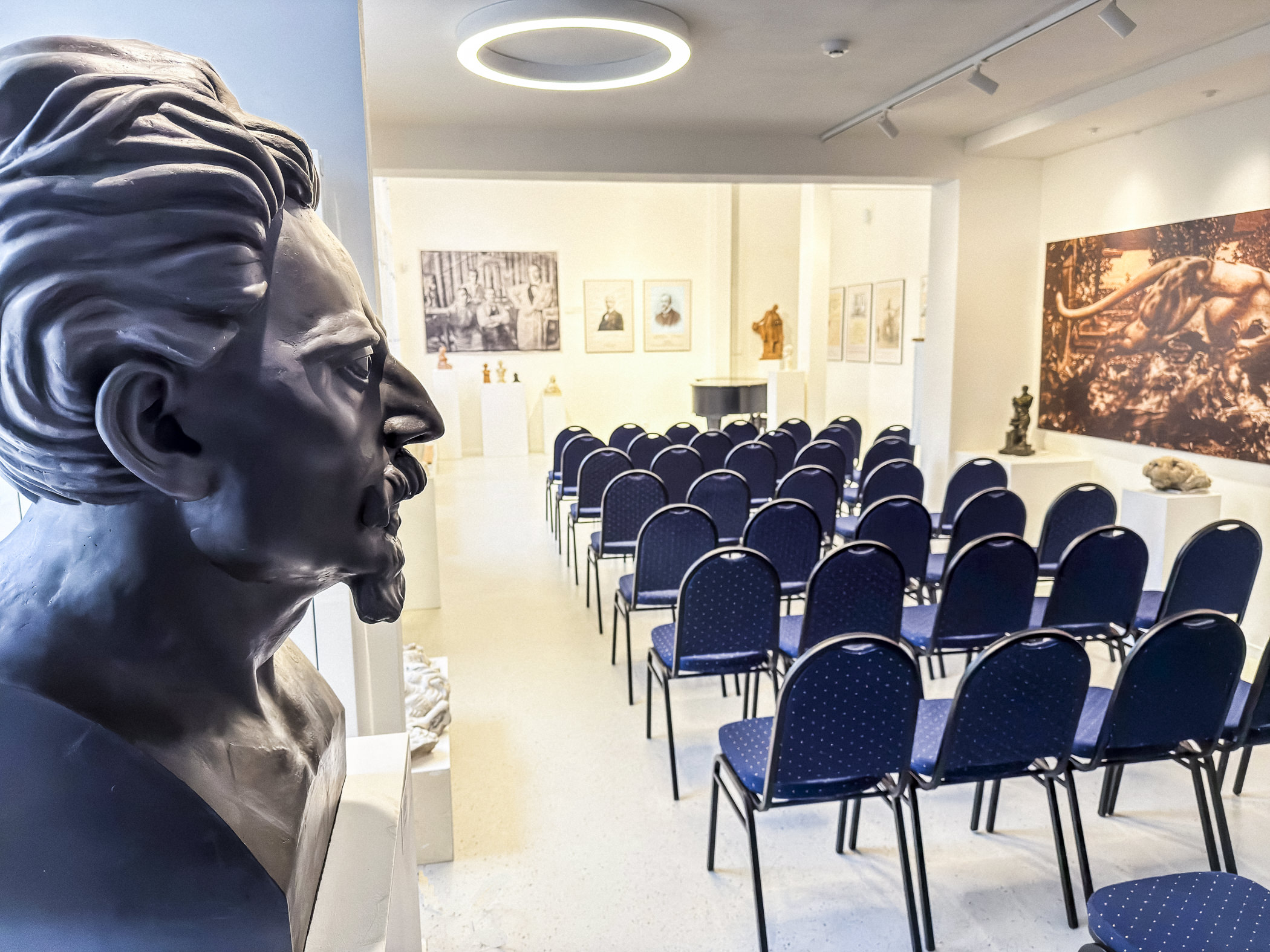 Umělecká zahrada v Praze Nuslích foto 4