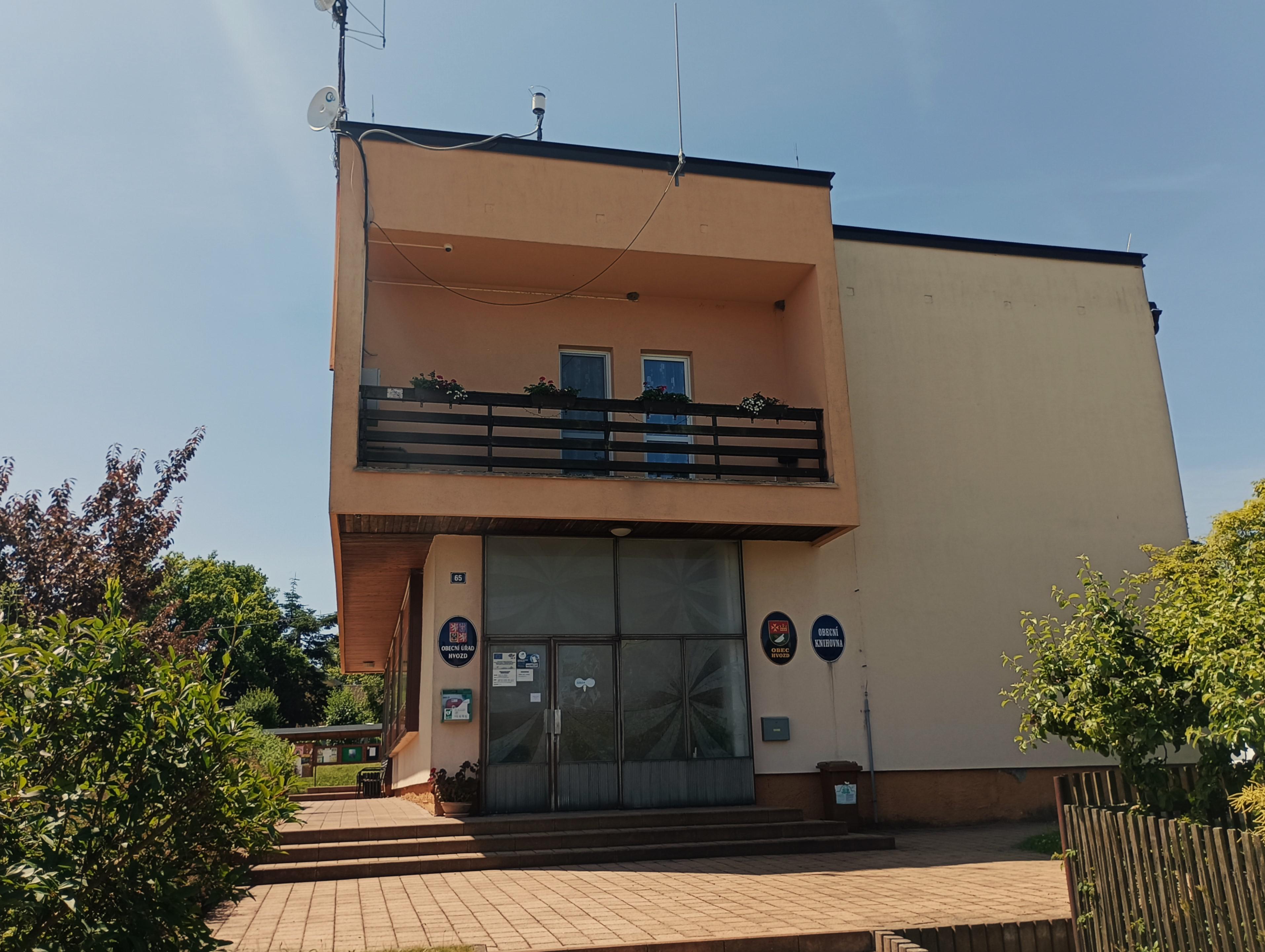 Hvozd - obecní úřad foto 5