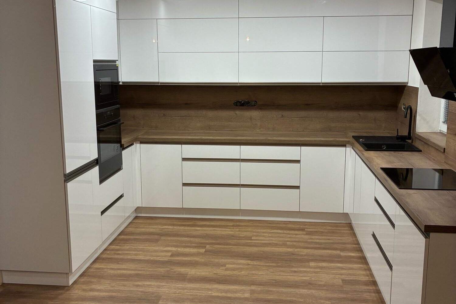 Kuchyně-skříně - nábytek od nás