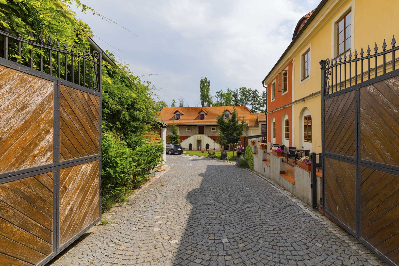 Restaurace Dvůr Hoffmeister foto 4
