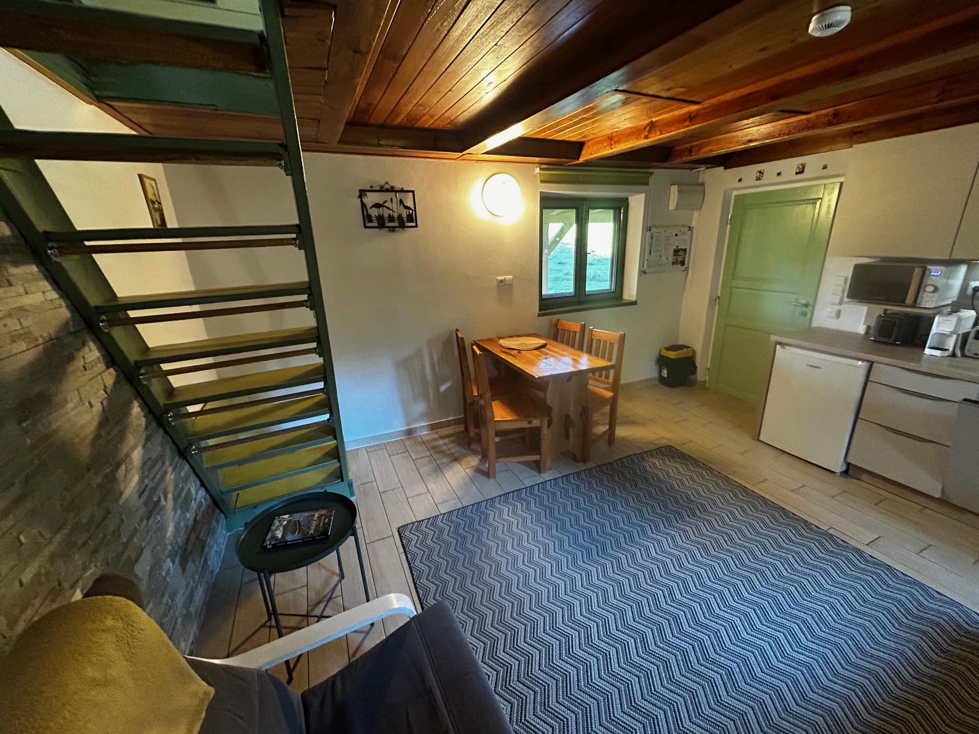 Chata na konci louky foto 3