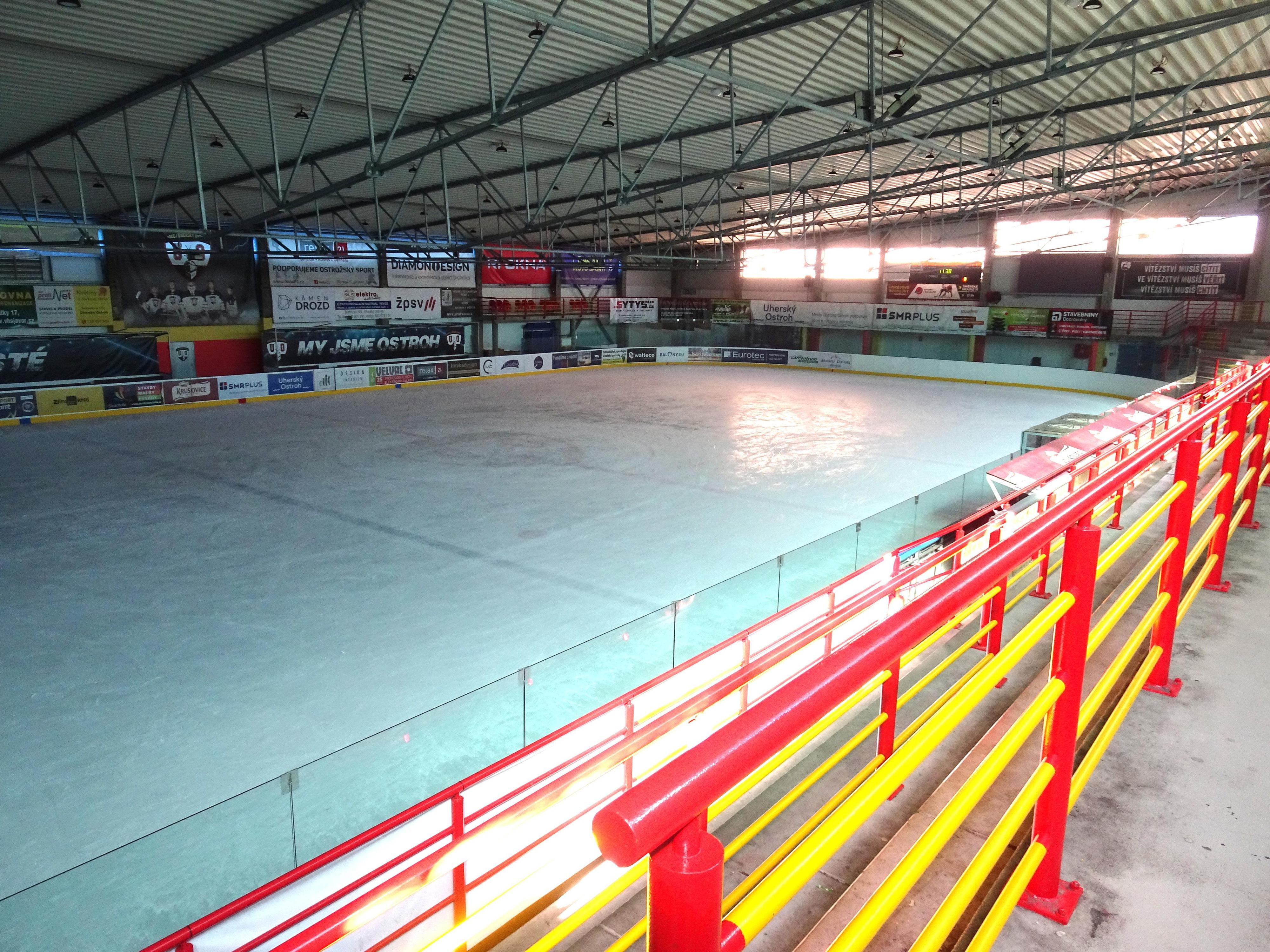 Zimní stadion Uherský Ostroh foto 2