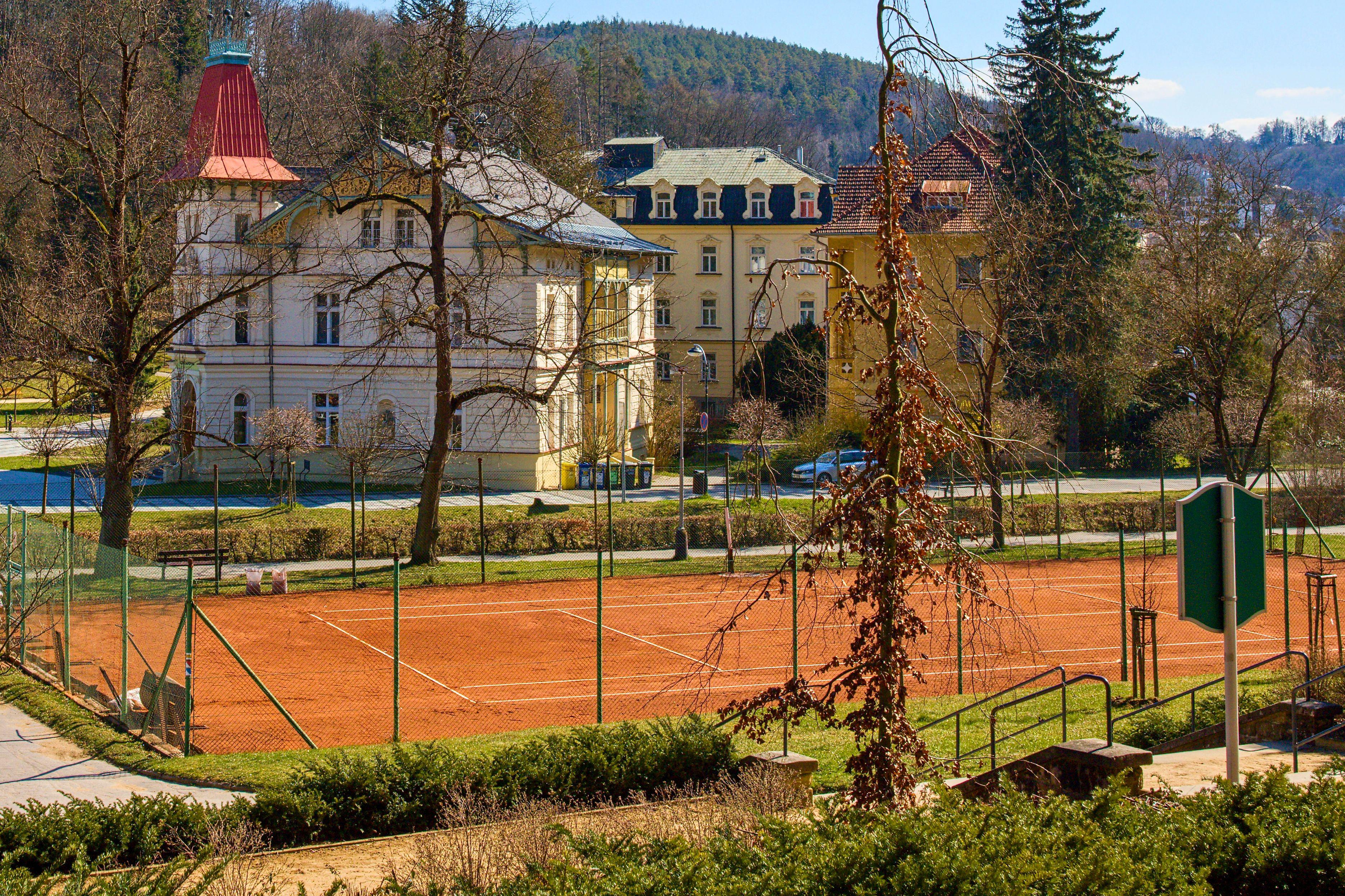 Tenisové kurty Luhačovice foto 6