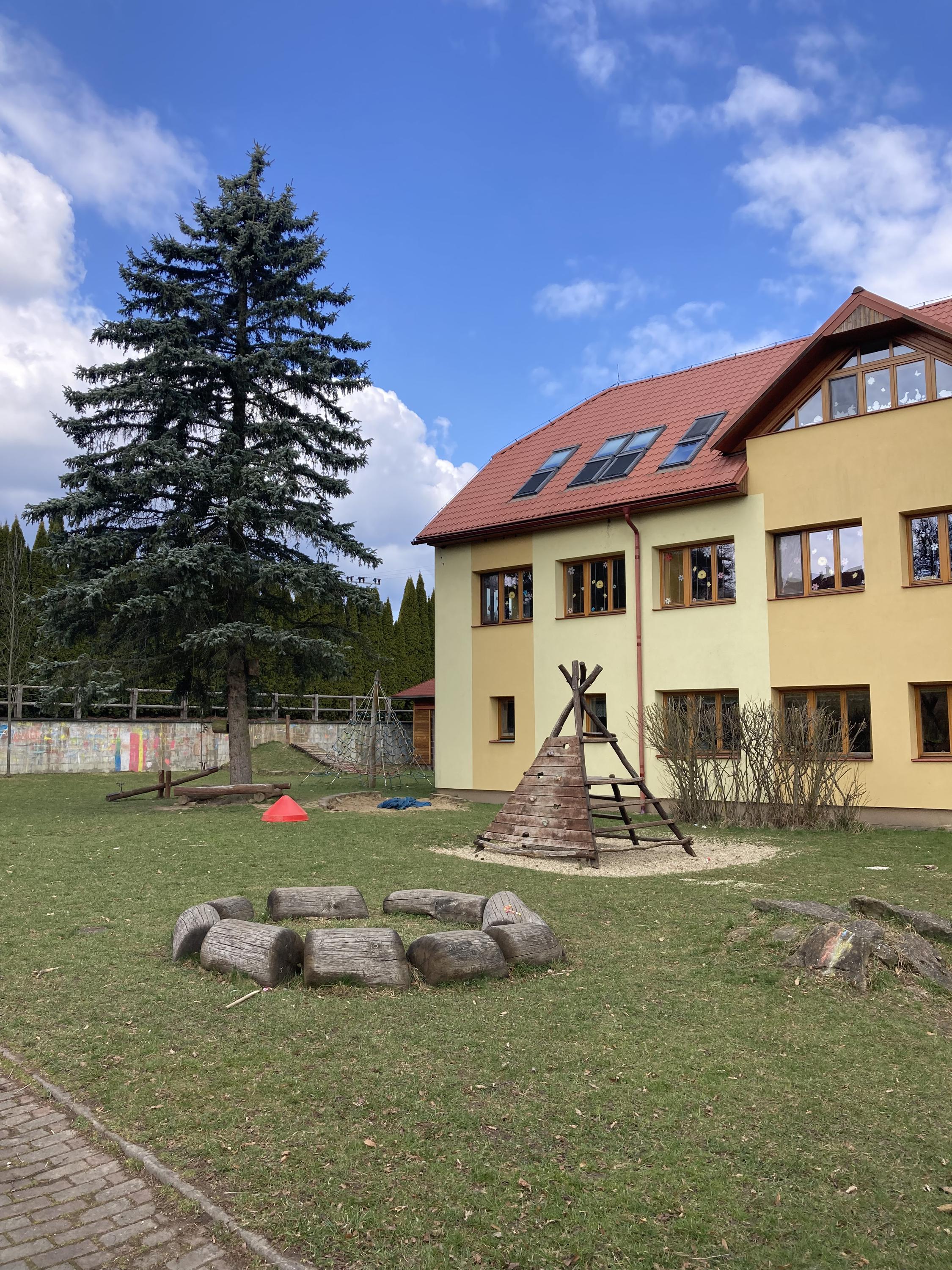 MŠ Lačnov foto 2